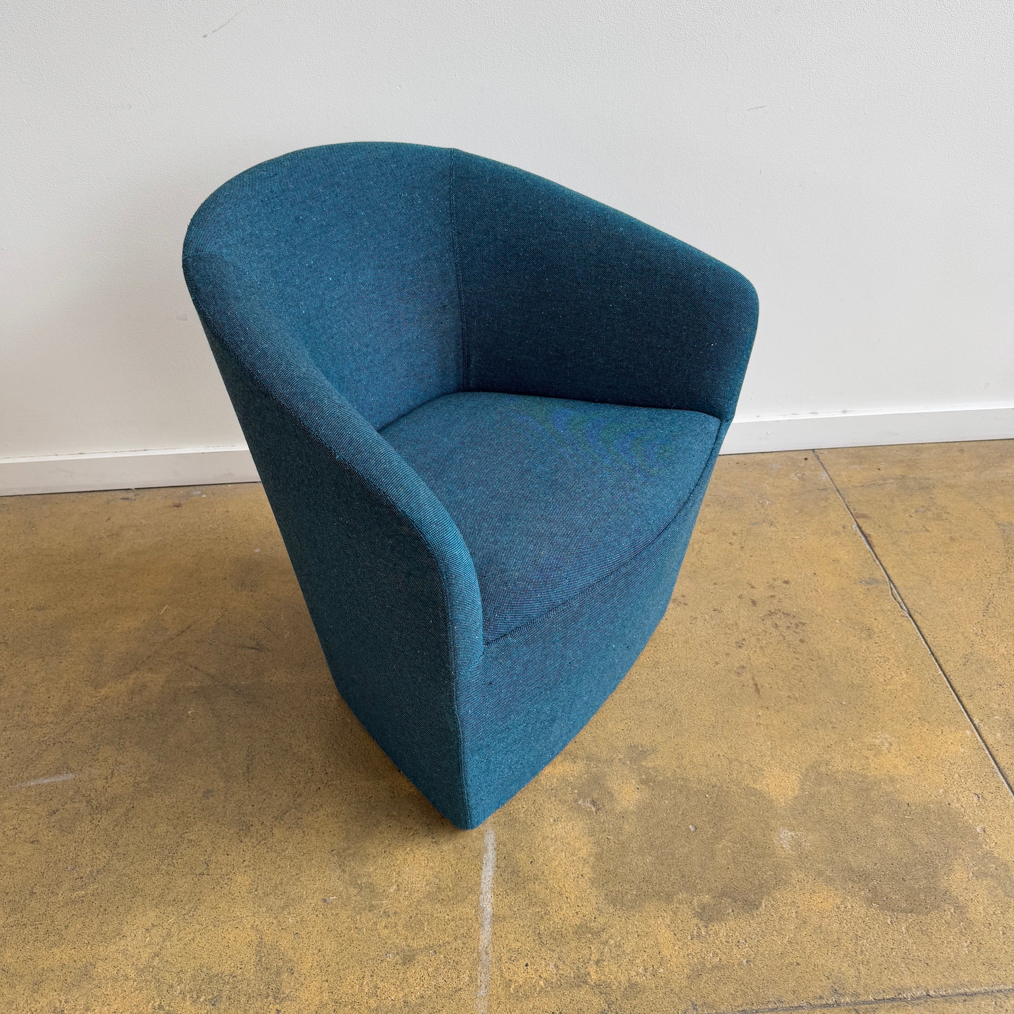Andreu World Brandy Lounge chair by Lievore Altherr Molina - Image 4