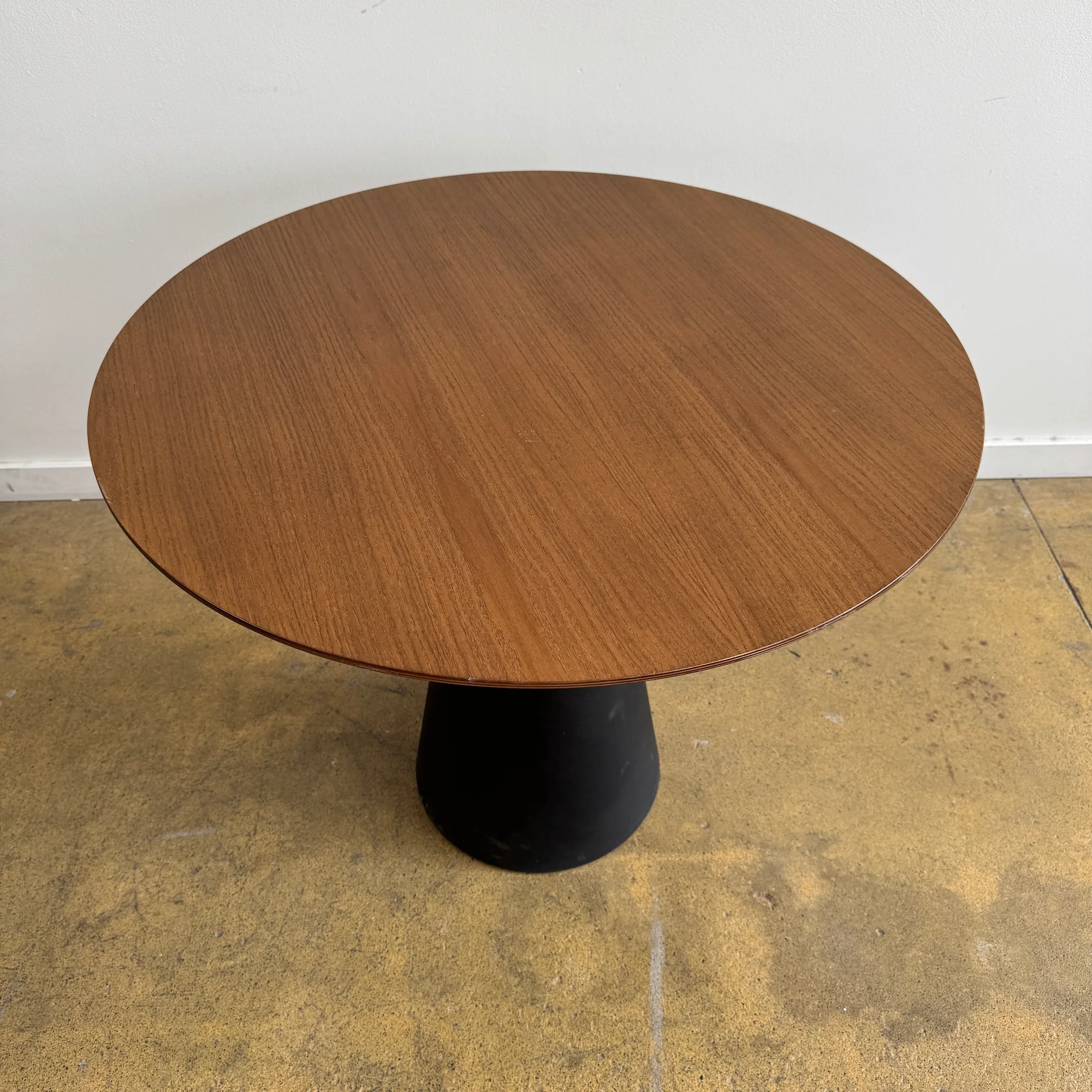 Andreu World High Reverse Dining Table - Image 2