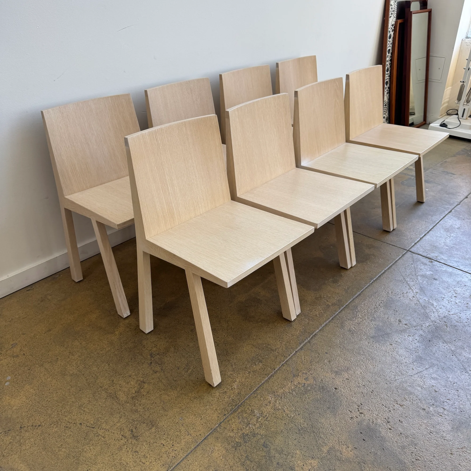 Andreu World Woody Set of 8 Dining Oakwood Dining chairs - Image 3