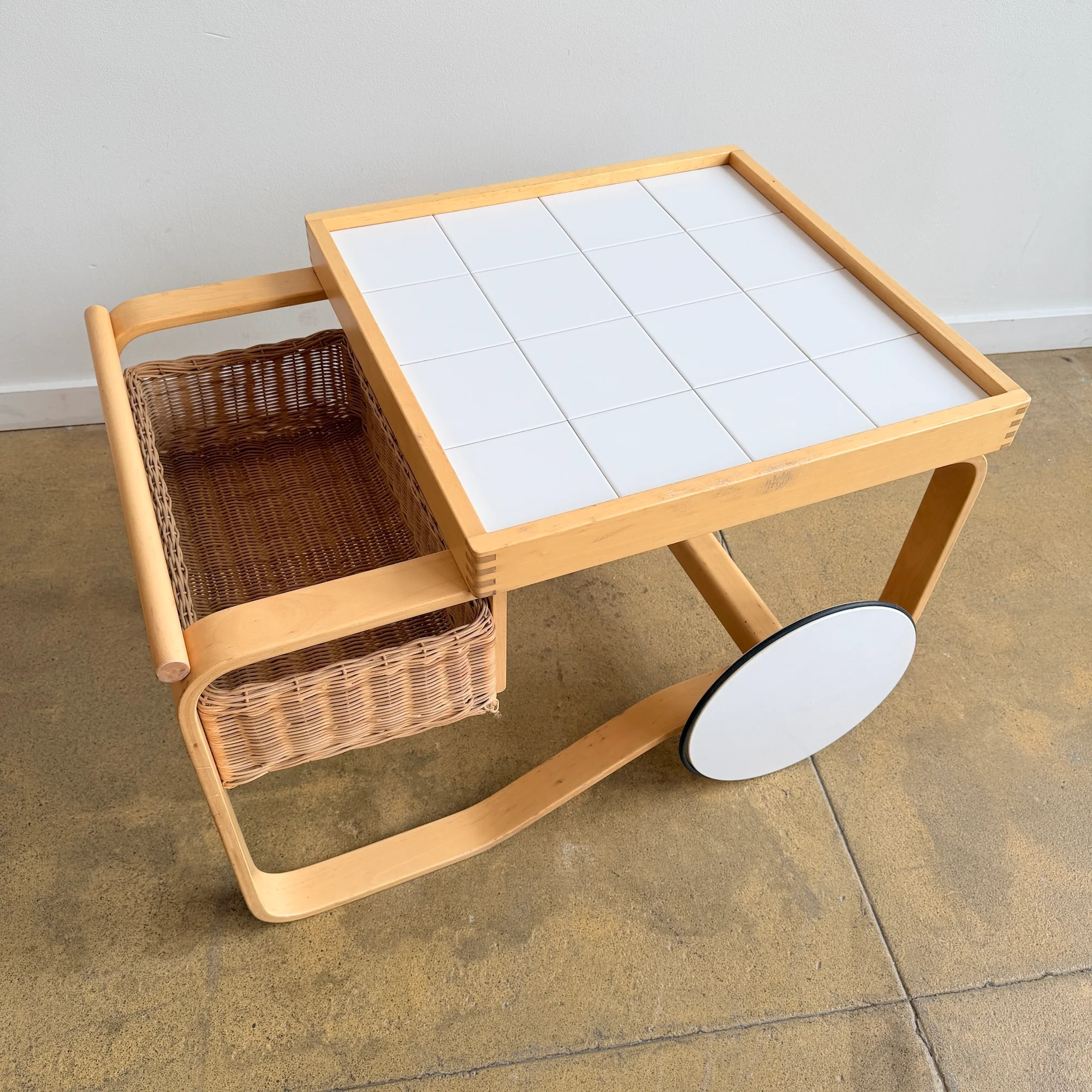 Artek Alvar Aalto Cart 900 in Birch with Rattan and Tile - Image 6