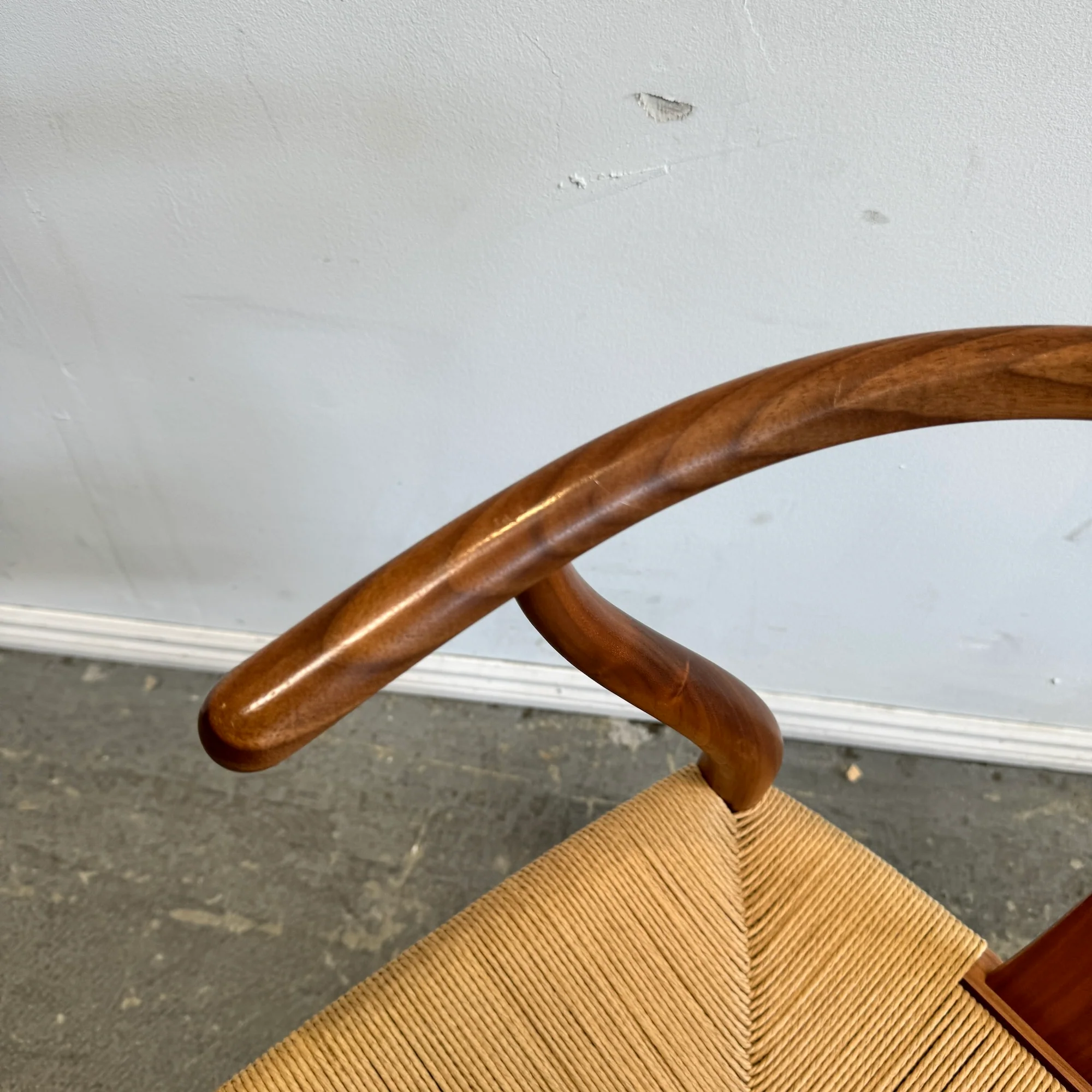 Authentic! Hans Wegner walnut wishbone Chair by Carl Hansen - Image 4