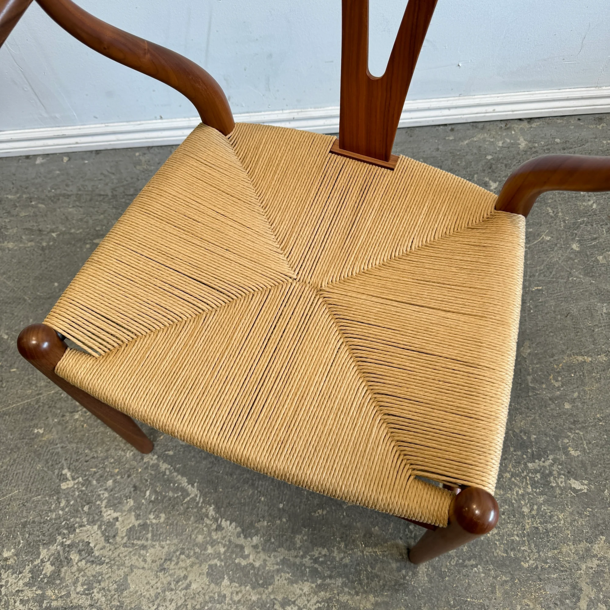 Authentic! Hans Wegner walnut wishbone Chair by Carl Hansen - Image 5