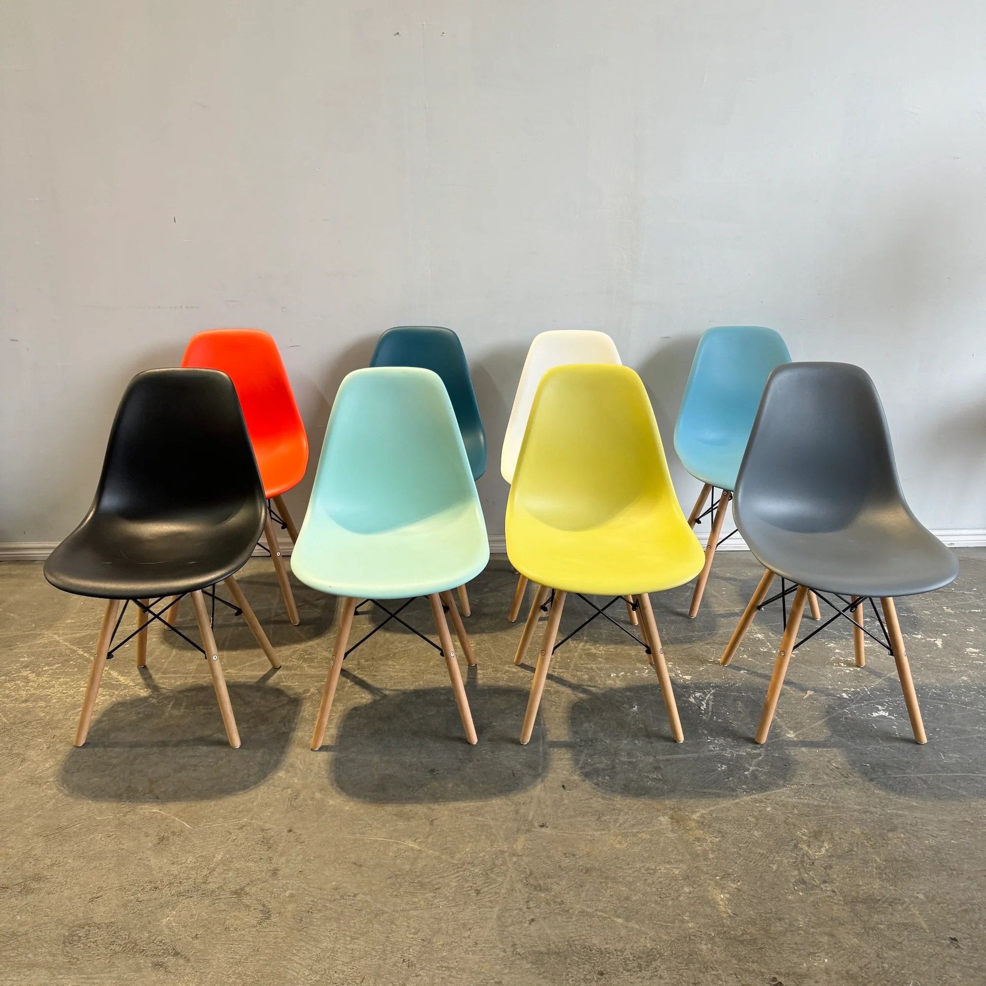 Authentic! Herman Miller Assorted of 8 different color Eames side chairs - Image 3
