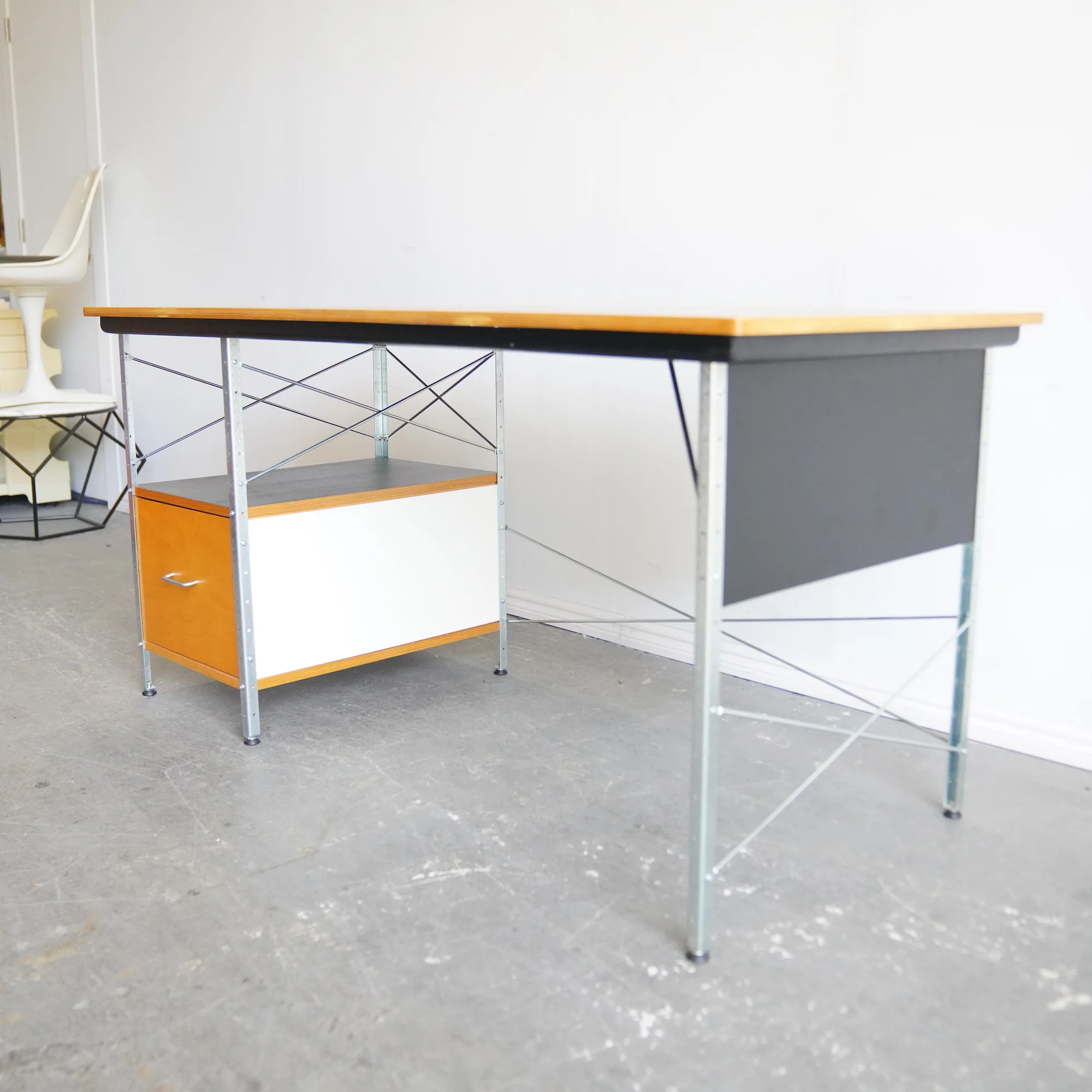 Authentic Herman Miller Eames Desk Unit with Storage - Image 3