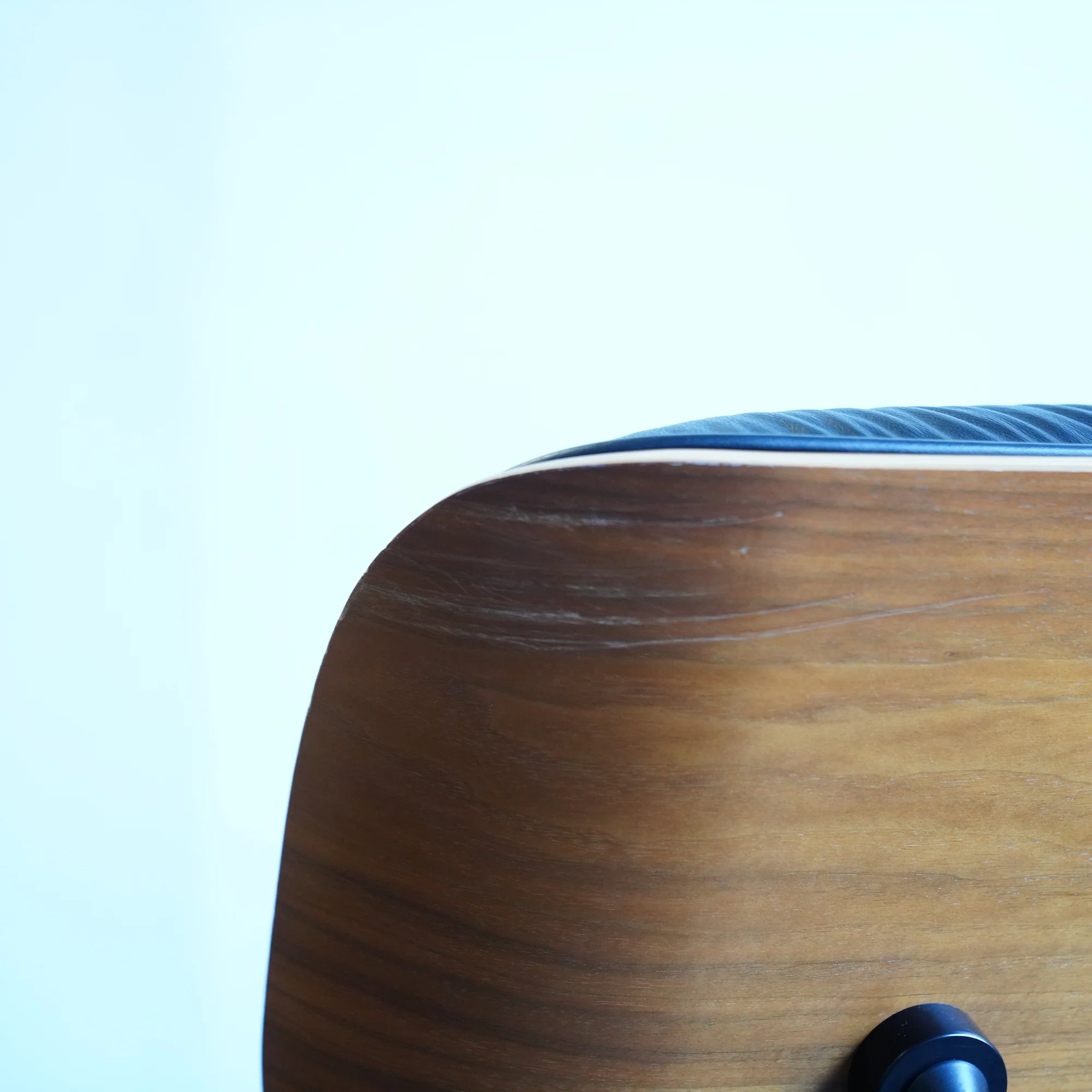 Authentic Herman Miller Eames Lounge Chair - Image 5