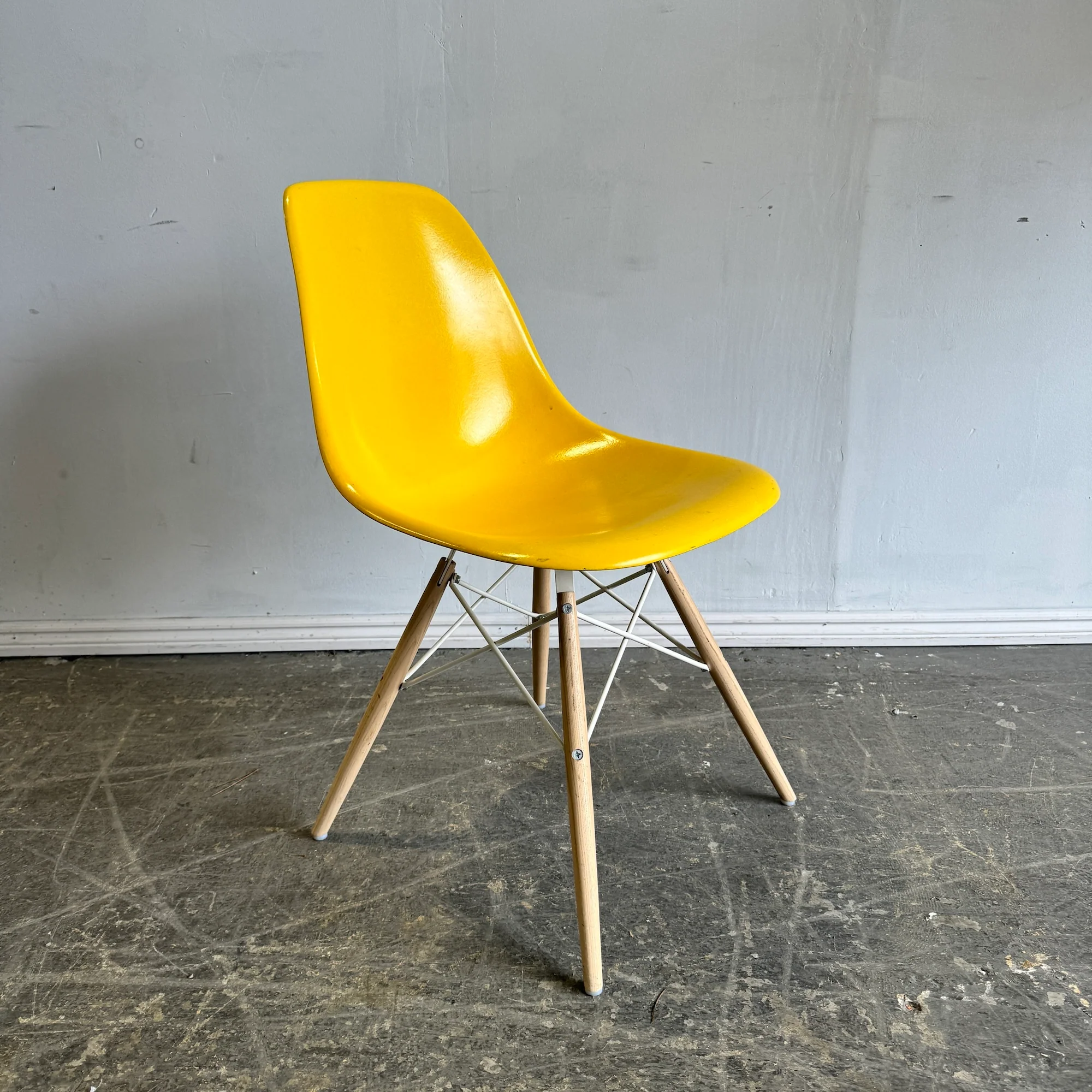 Authentic! Herman Miller Eames Molded Fiberglass Side Chair - Image 2