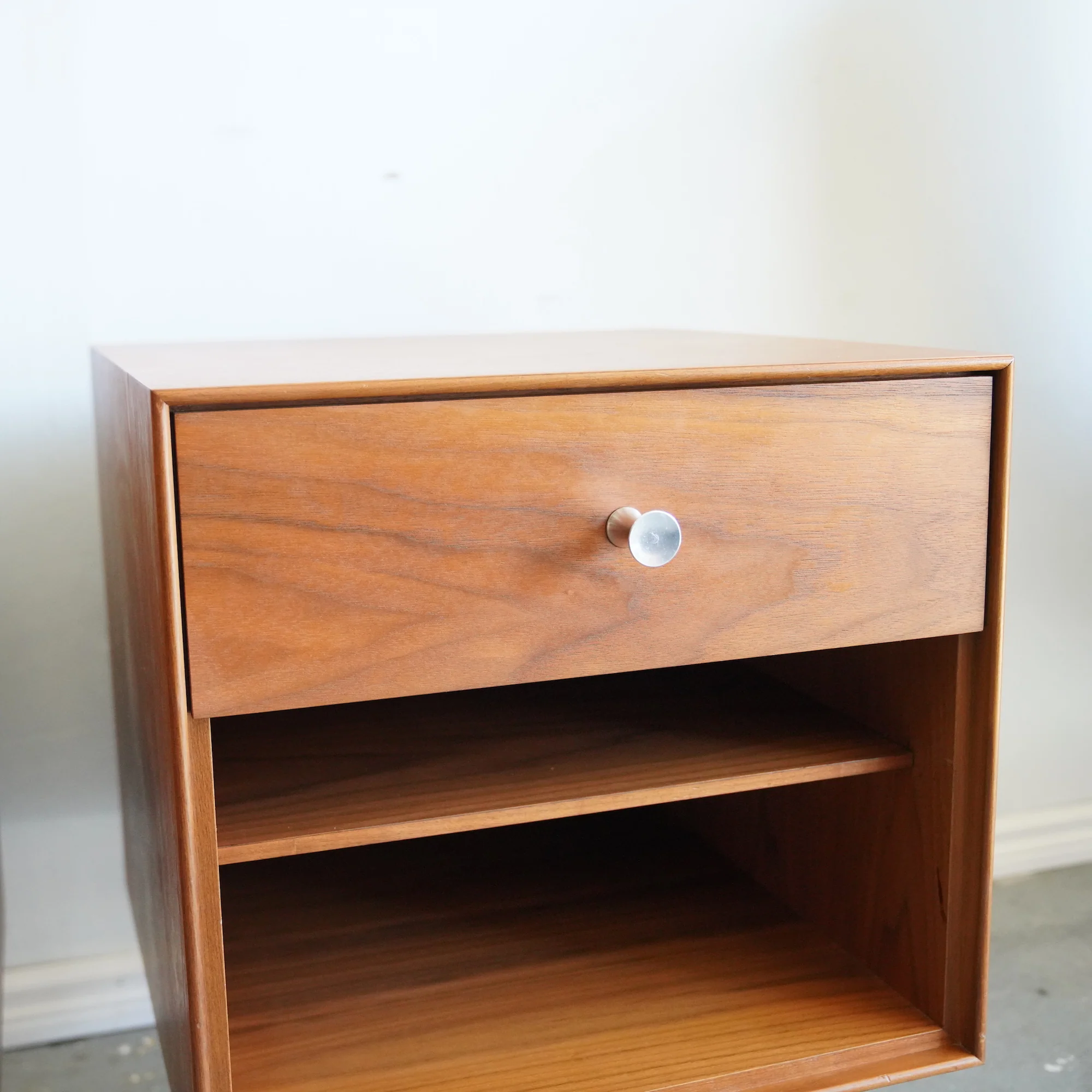 Authentic! Herman Miller pair of George Nelson Nighstands - Image 4
