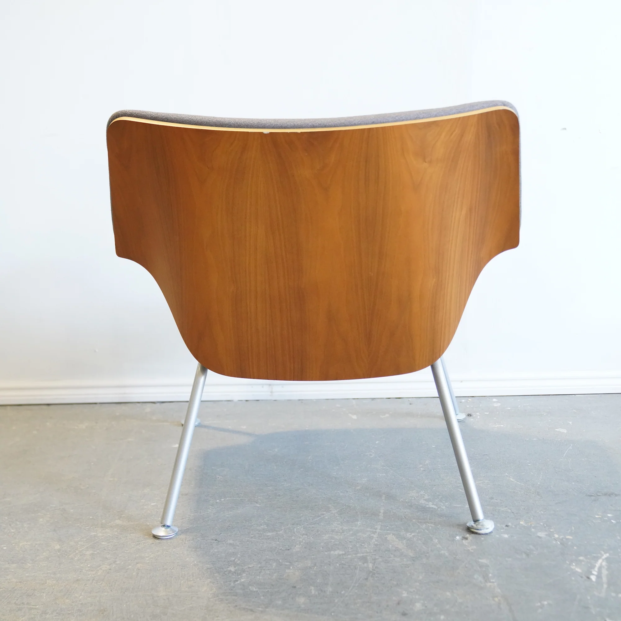 Authentic Herman Miller swoop plywood lounge chair - Image 4