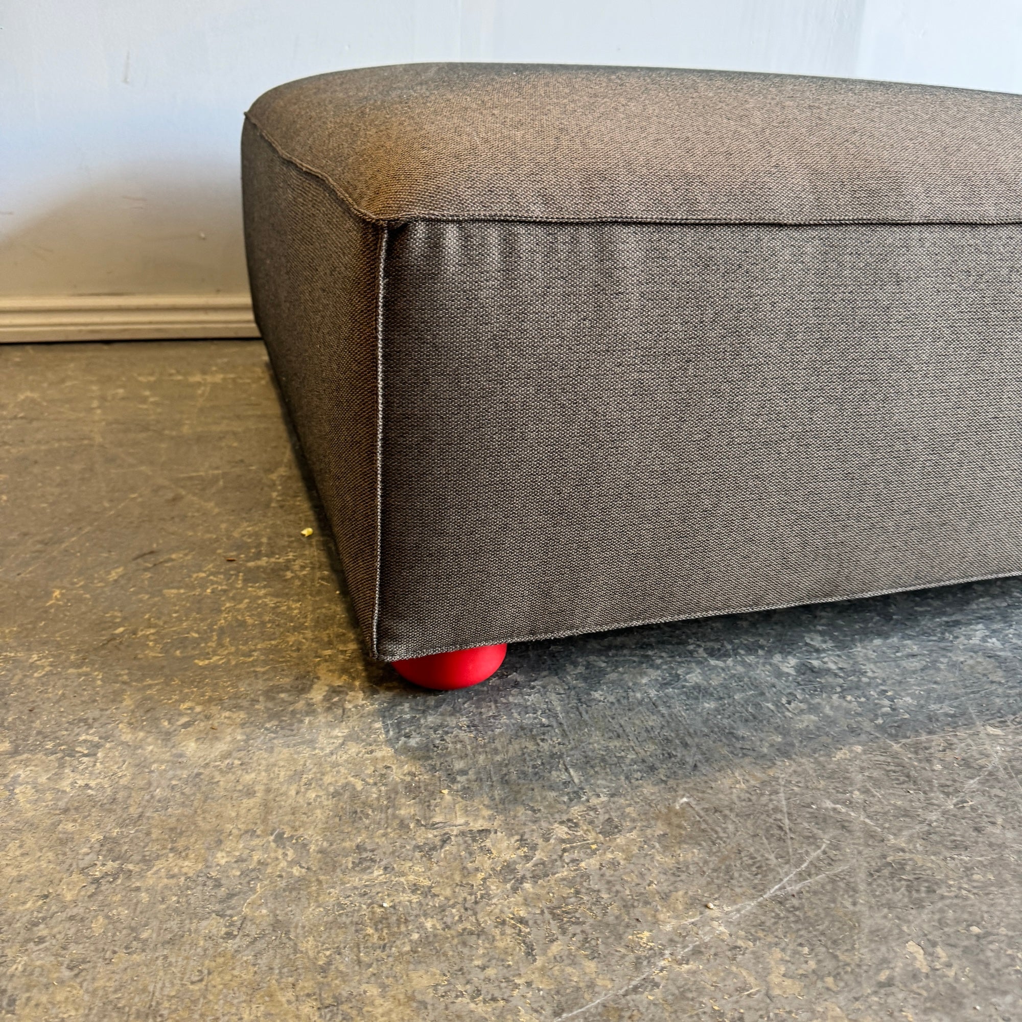 Authentic! Knoll Barber Osgerby ottoman - Image 4
