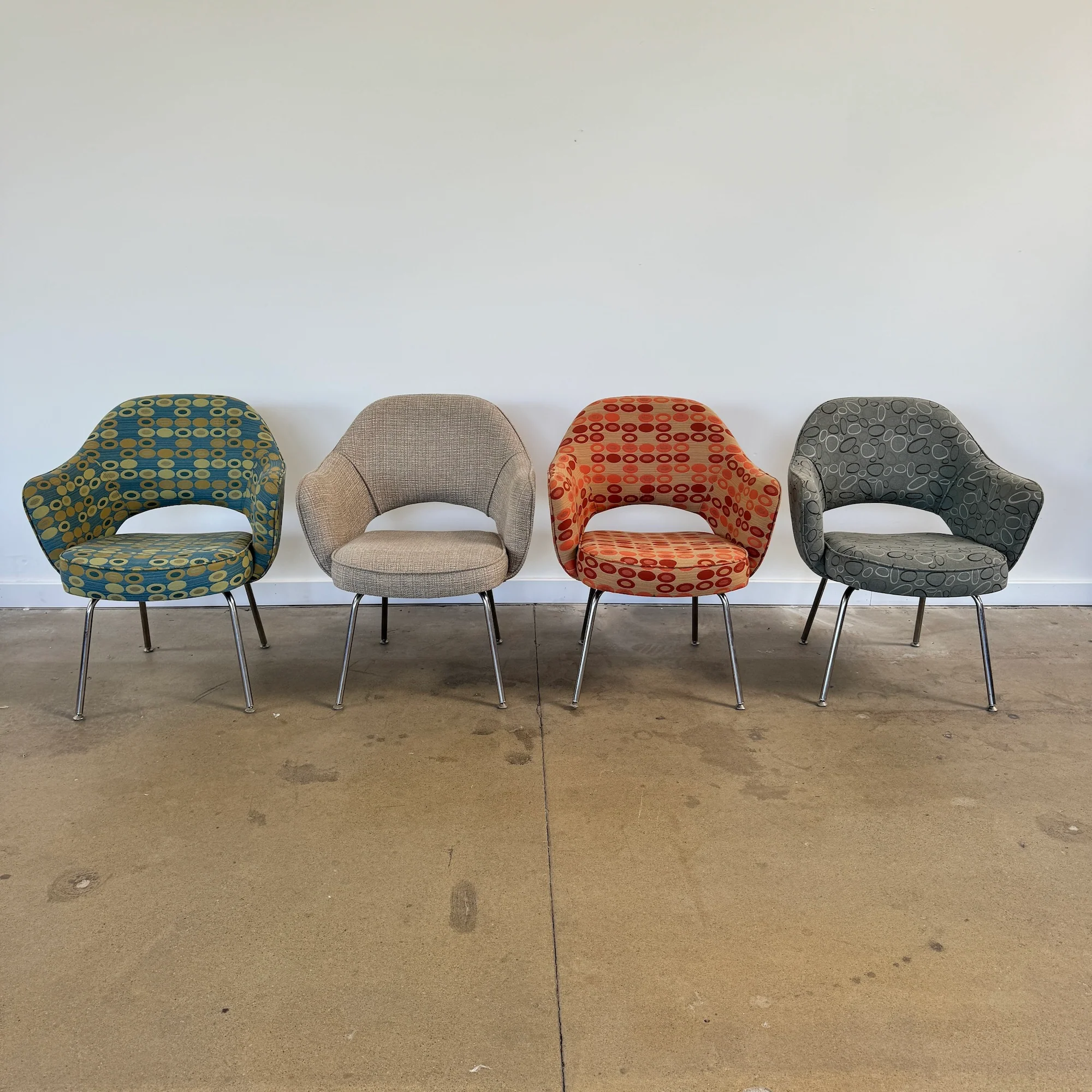 Authentic! Knoll Saarinen Executive set of 4 Armchairs