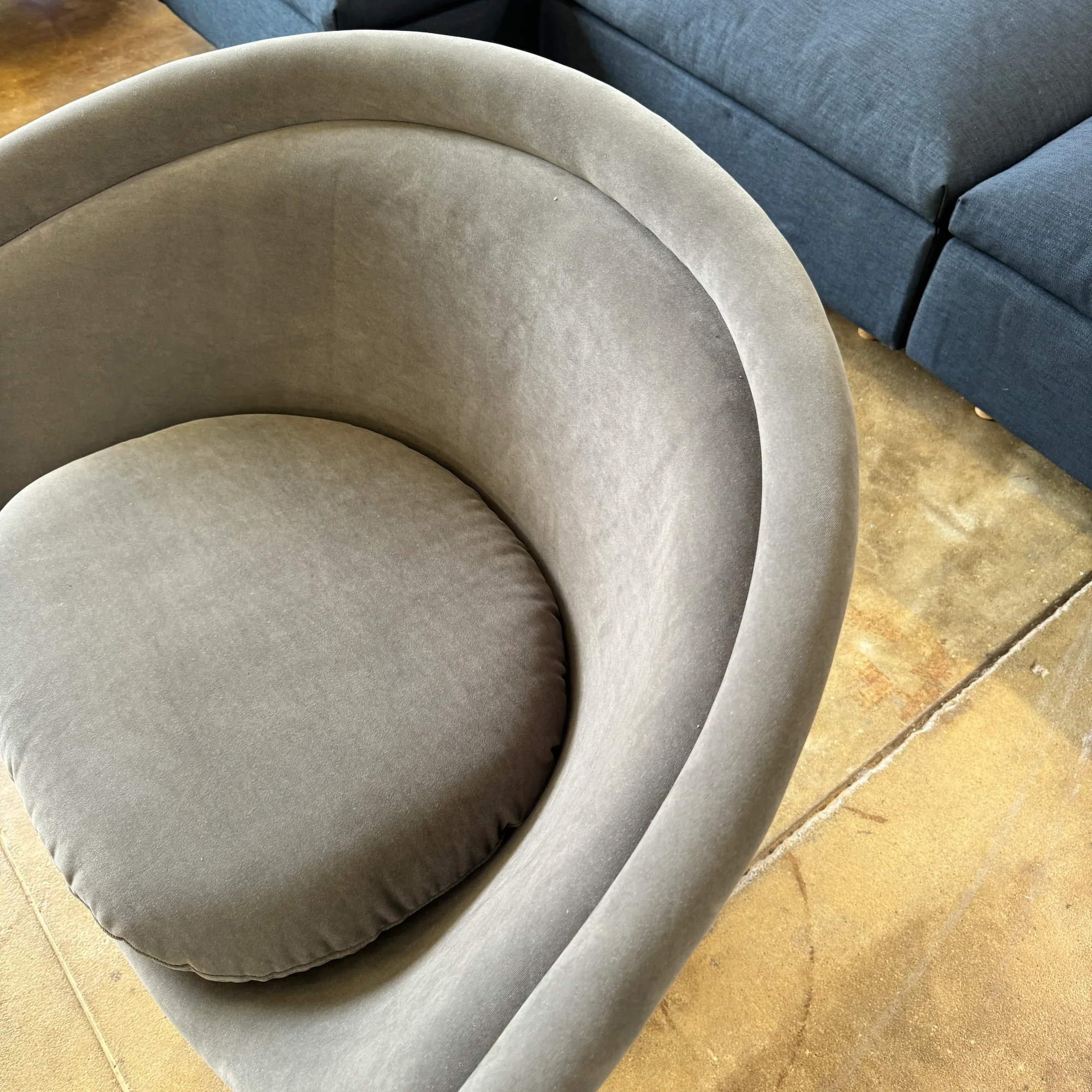 Authentic! Knoll Warren Platner Premium Velvelt Lounge Chair (New Upholstery) - Image 6