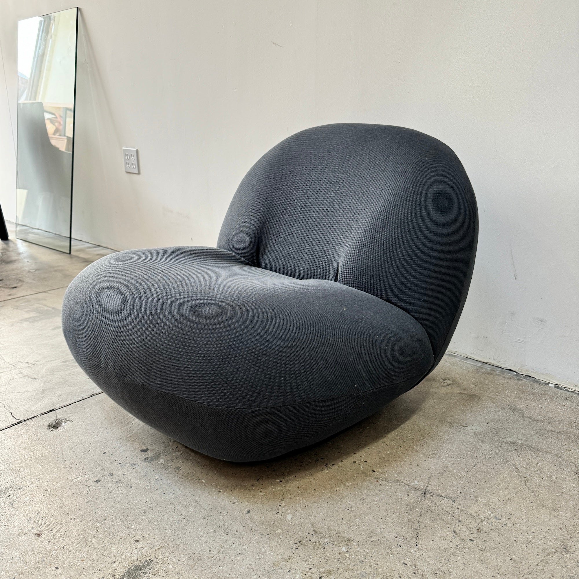 Pierre Paulin Pacha lounge chair for Gubi - Image 2