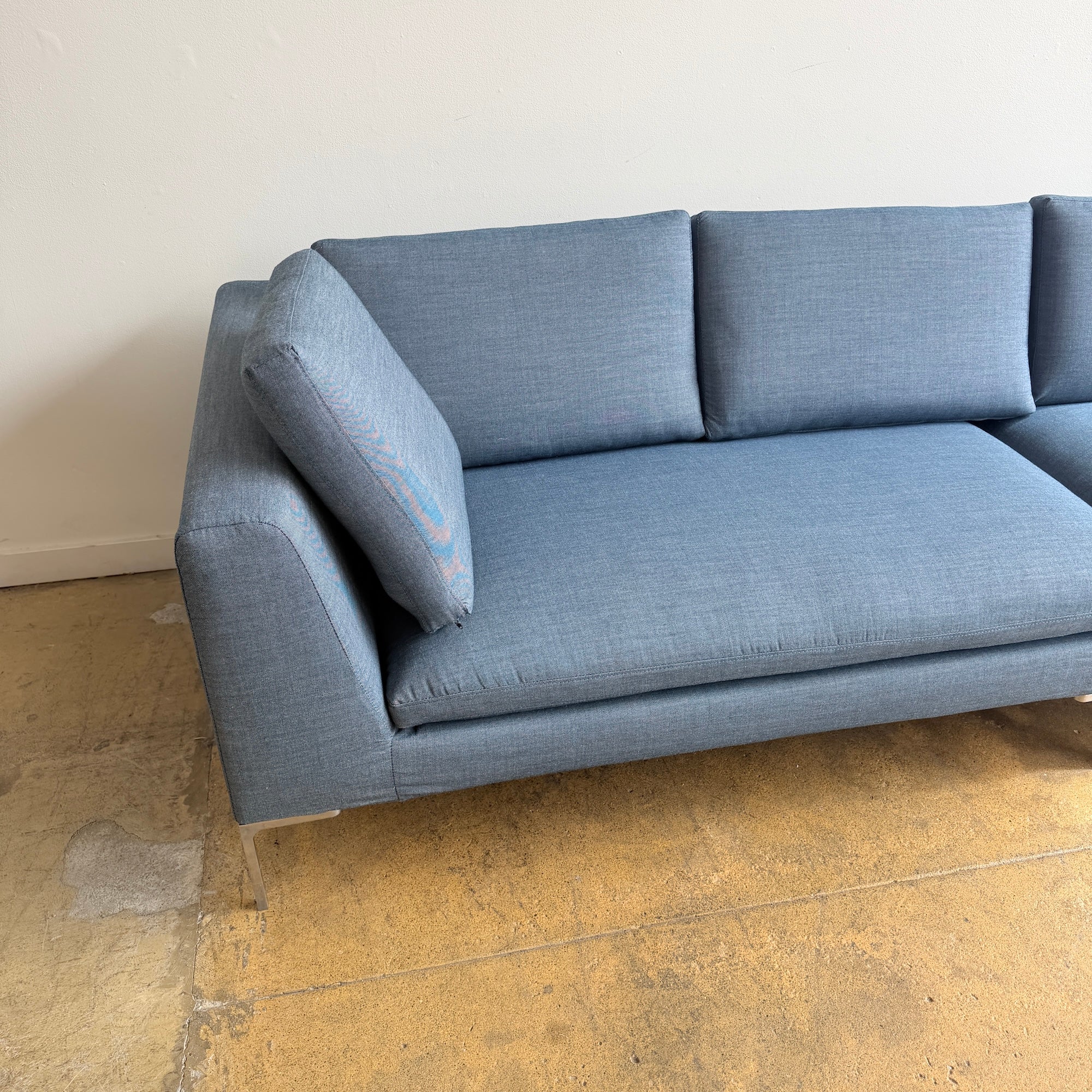 B&B Italia Charles Sofa by Antonio Citterio - Kvadrat Canvas Fabric - Image 6