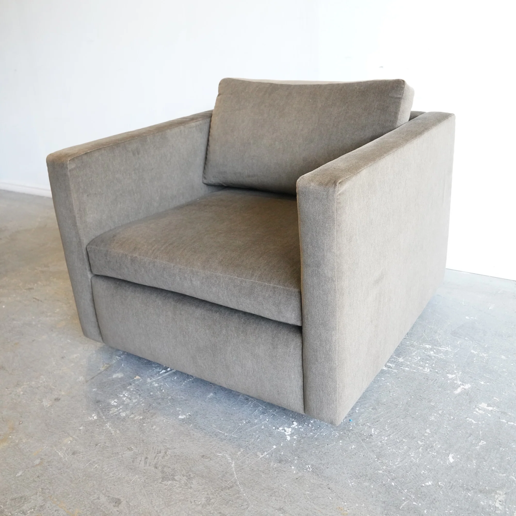 BIRNEY Designed by Martin Brattrud Studio - Image 2