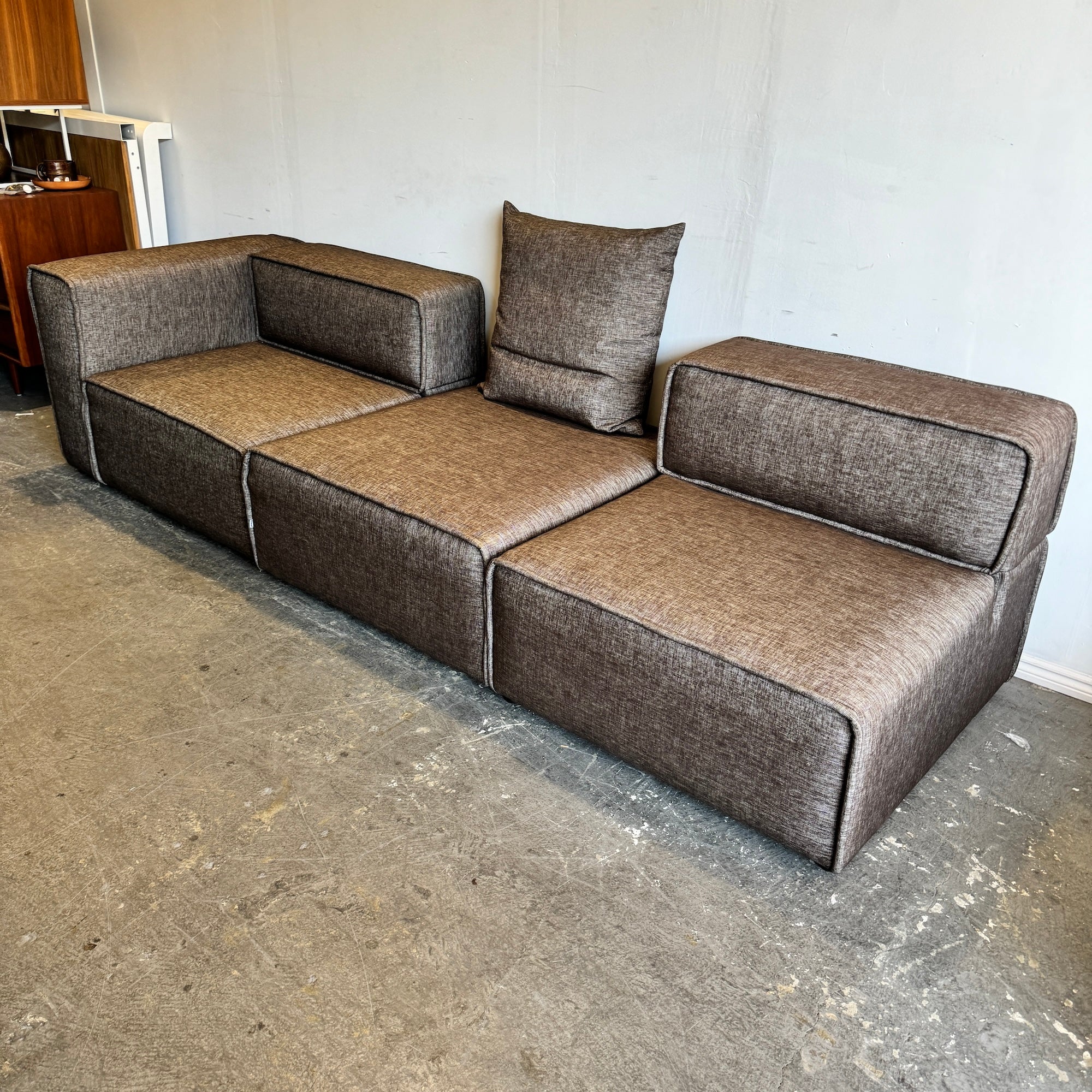 Bo Concept Modular Carmo Sofa with Lounging Unit - Image 3
