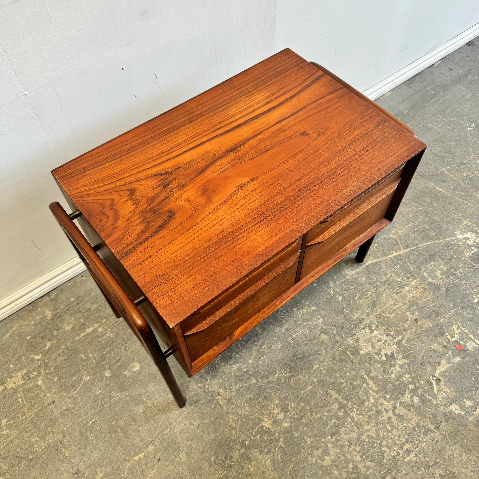 Danish Modern Arne Vodder small cabinet - Image 3