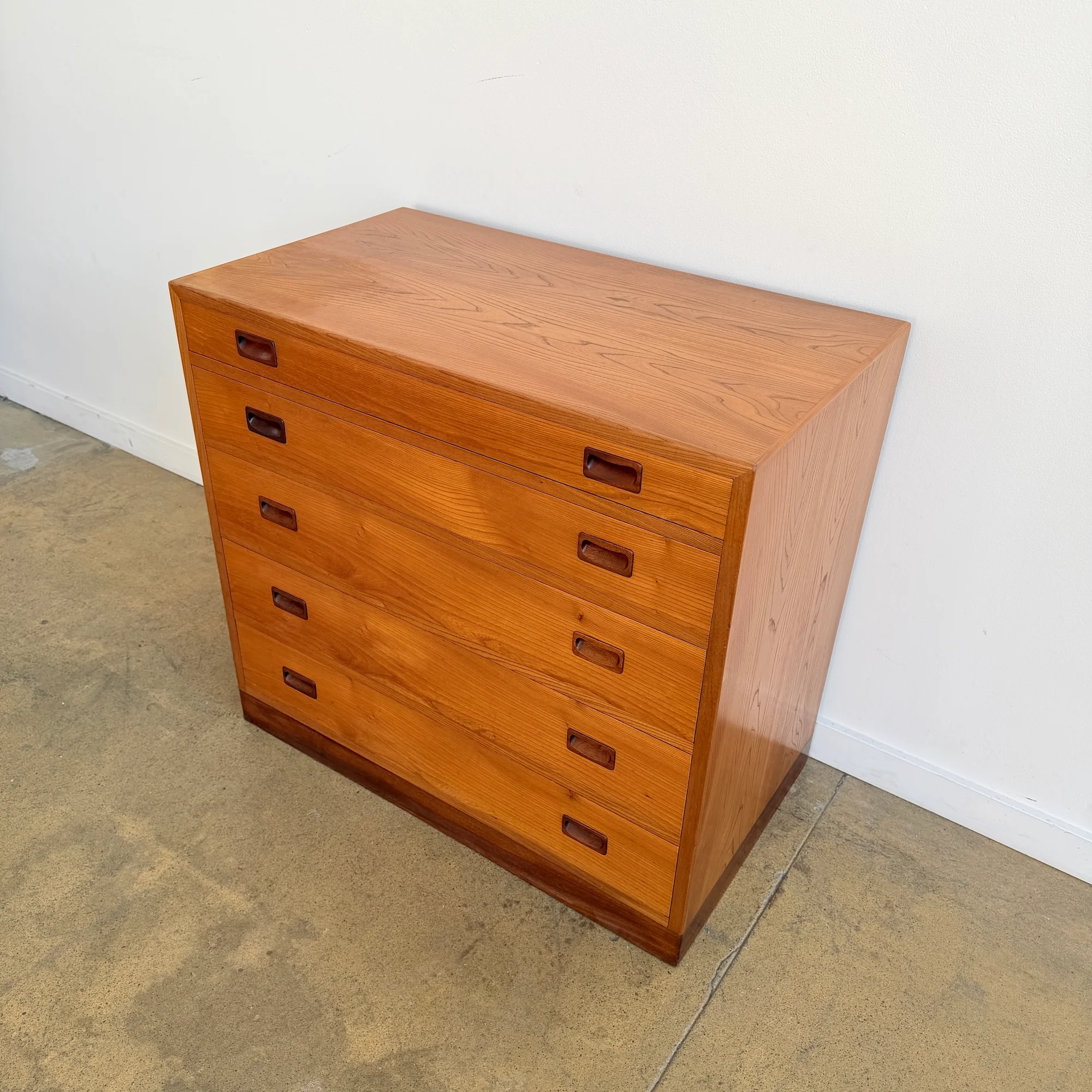 Danish Modern Five-drawer Teak Dresser by Poul Hundevad - Image 3