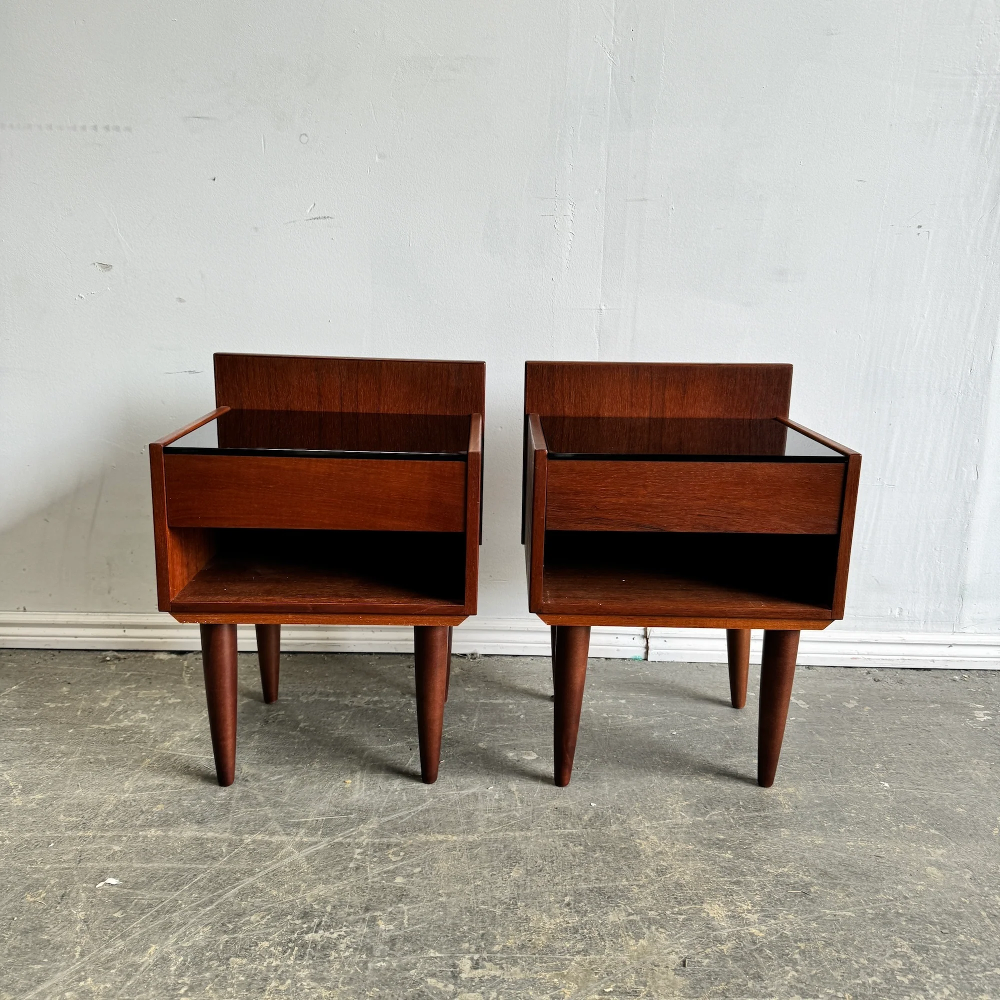 Danish modern Hans Wegner Nightstands in Teak and Glass by GETAMA
