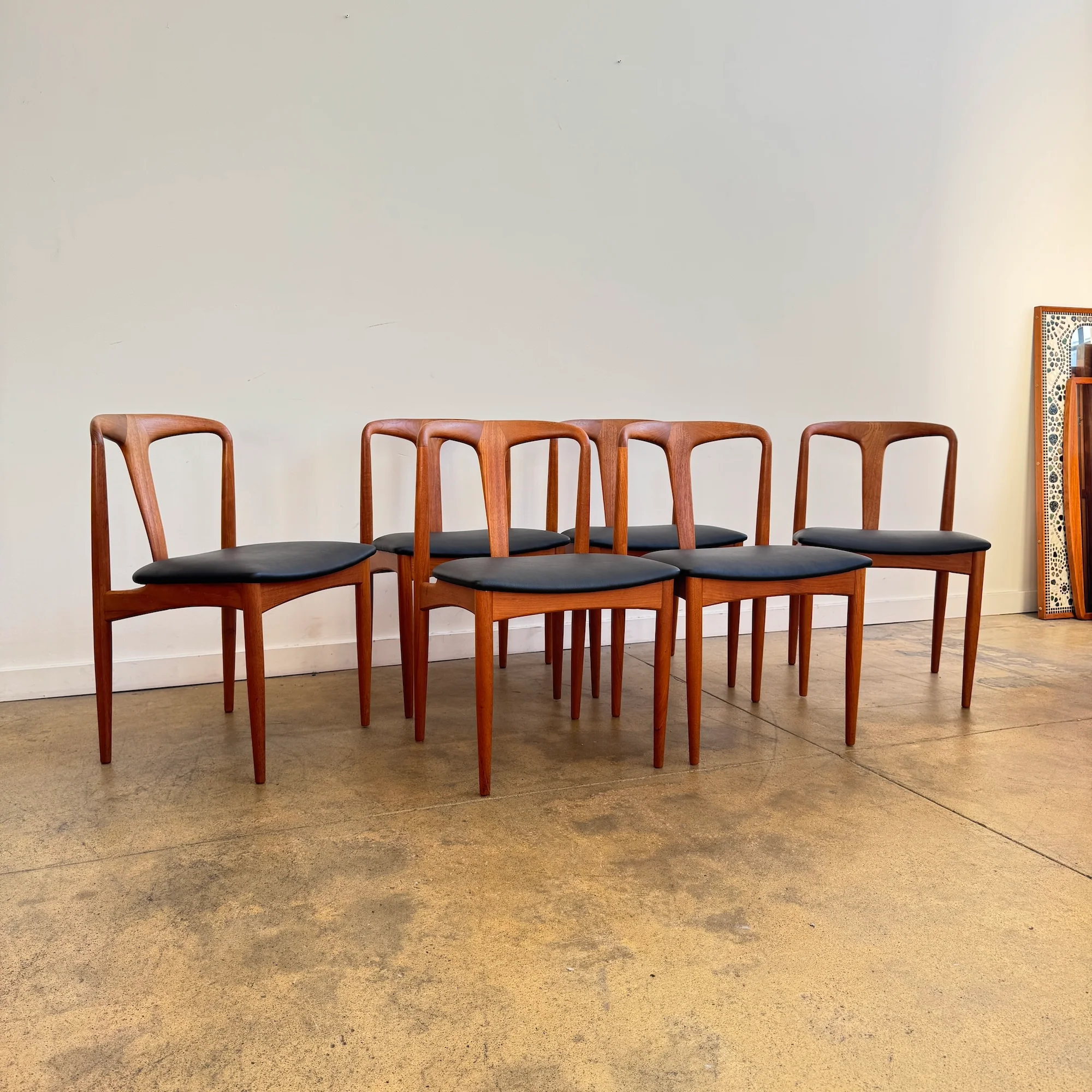 Danish Modern Johannès Andersen Set of 6 "Juliane" Teak Chairs - Image 3