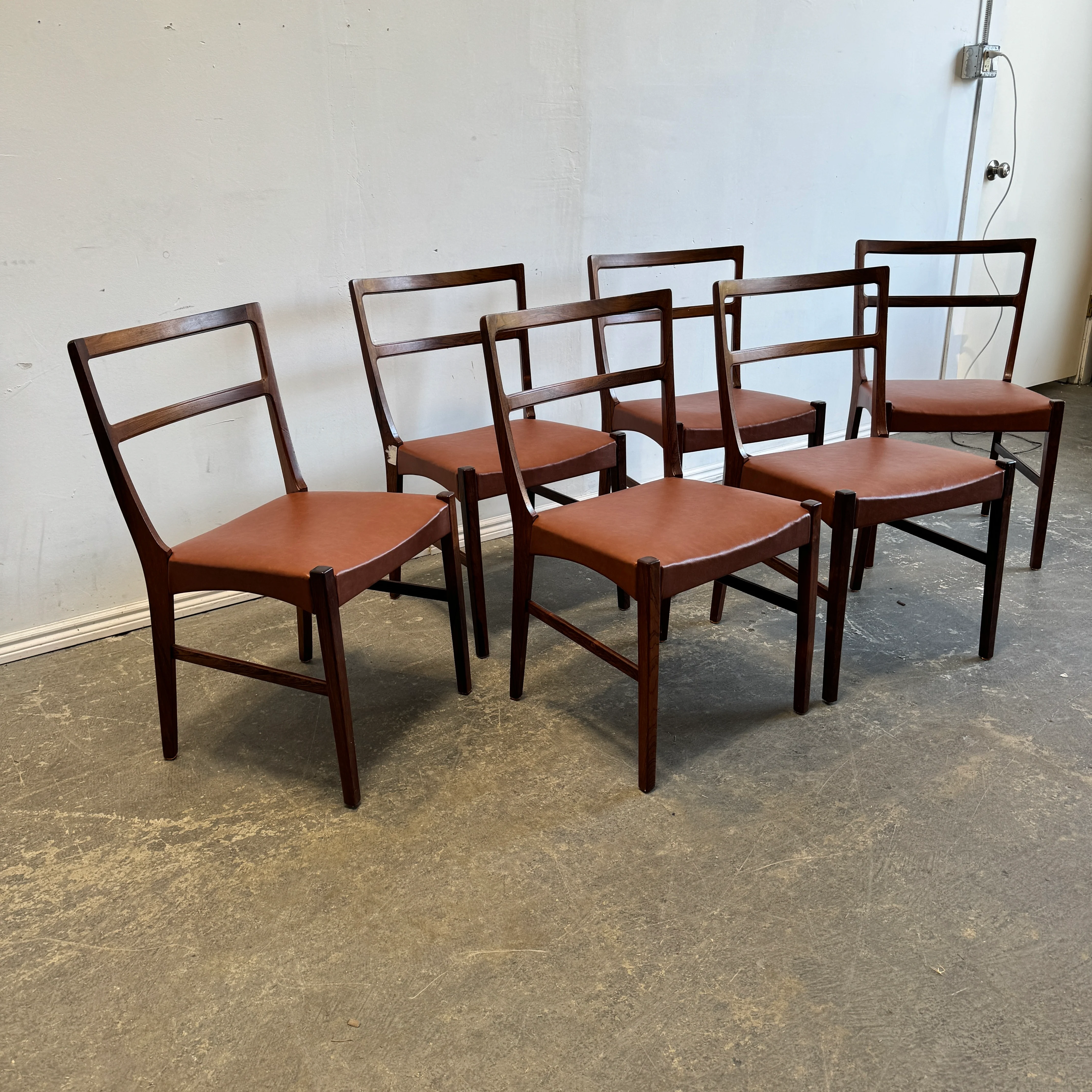 Danish Modern Johannes Andersen Six Dining Chairs Rosewood and Leather Upholstery - Image 3