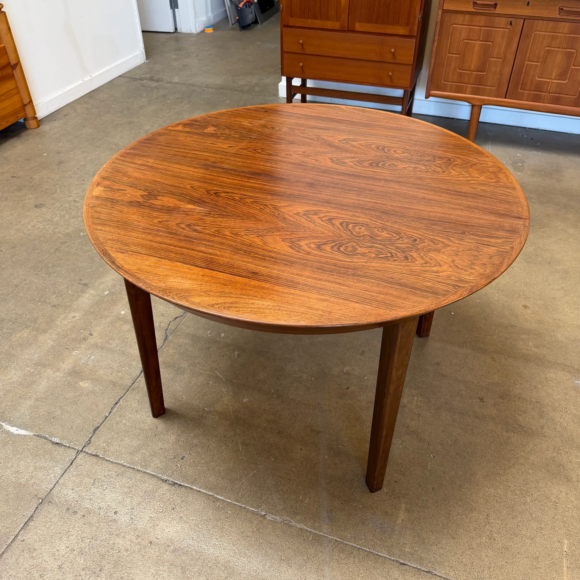 Danish Modern Kai Kirstiansen Oval Expandable Rosewood Dining Table - Image 4