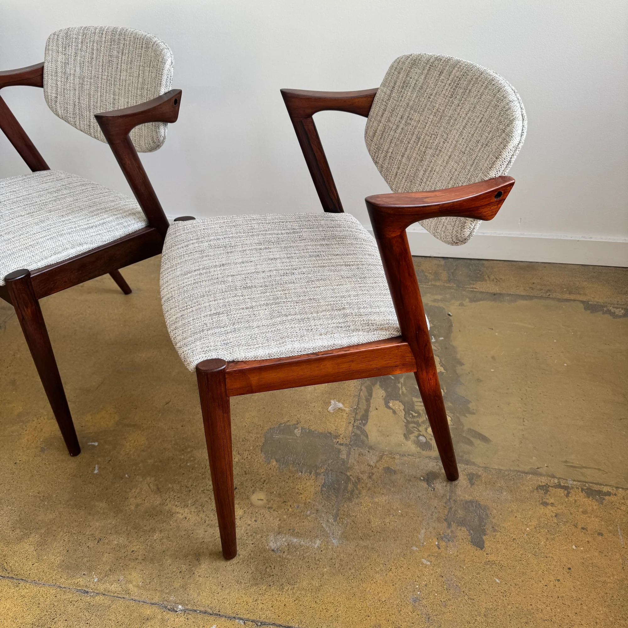 Danish Modern Kai Kristiansen set of 4 Rosewood Model 42 Dining Chairs (New Upholstery + Fully Refinished) - Image 4