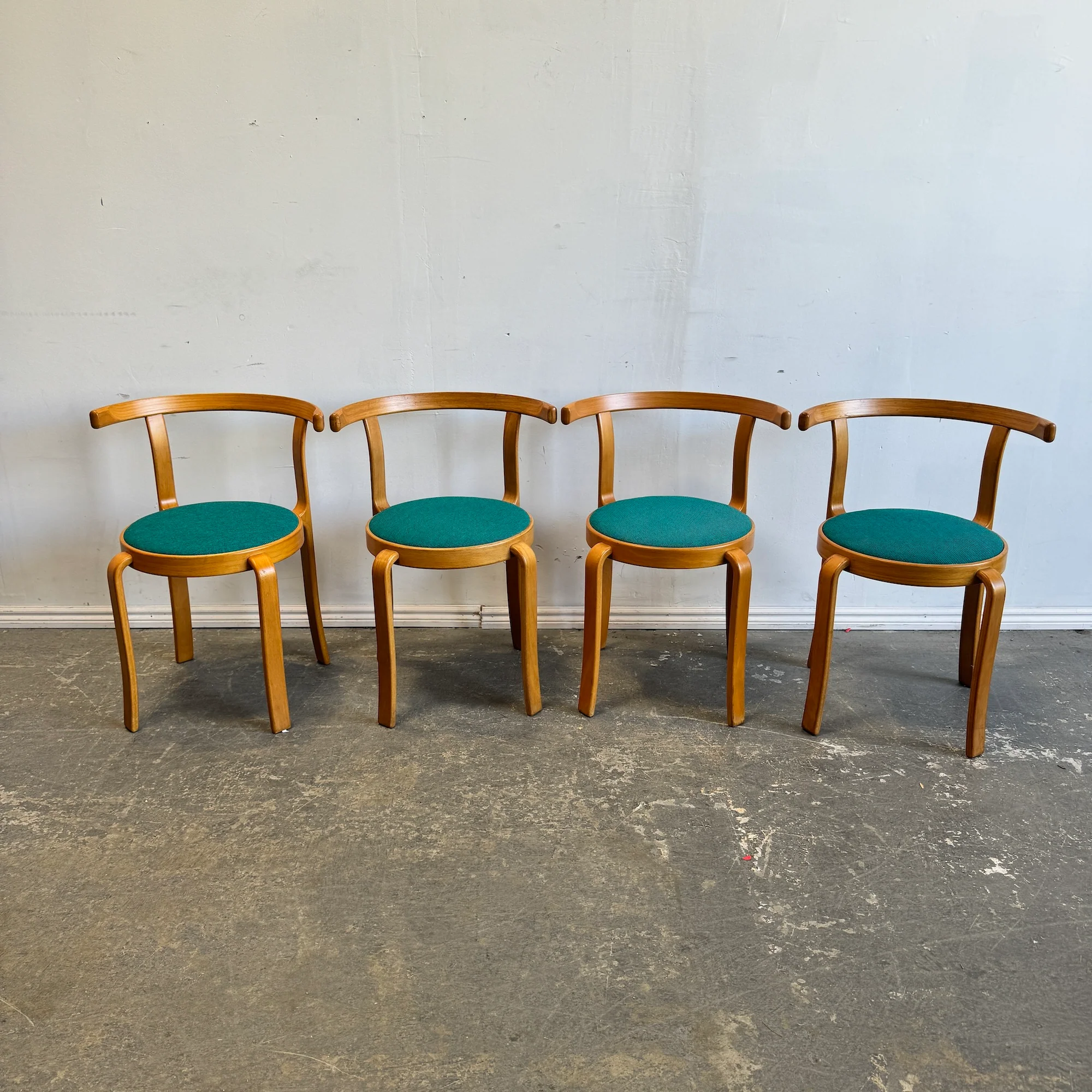 Danish Modern Model 8000 Magnus Olesen set of 4 dining chairs - Image 2
