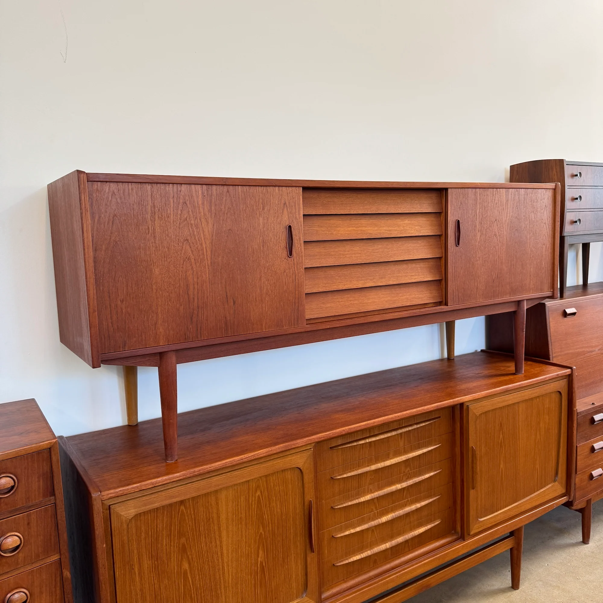 Danish Modern Nils Jonsson for Troeds "Trio" Teak Sideboard - Image 3