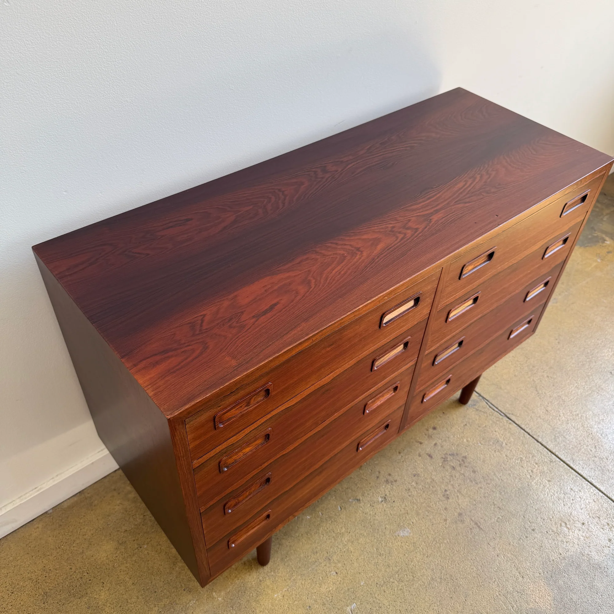 Danish Modern Rosewood 8 Drawer dresser by Poul Hundevad (Refinished) - Image 4