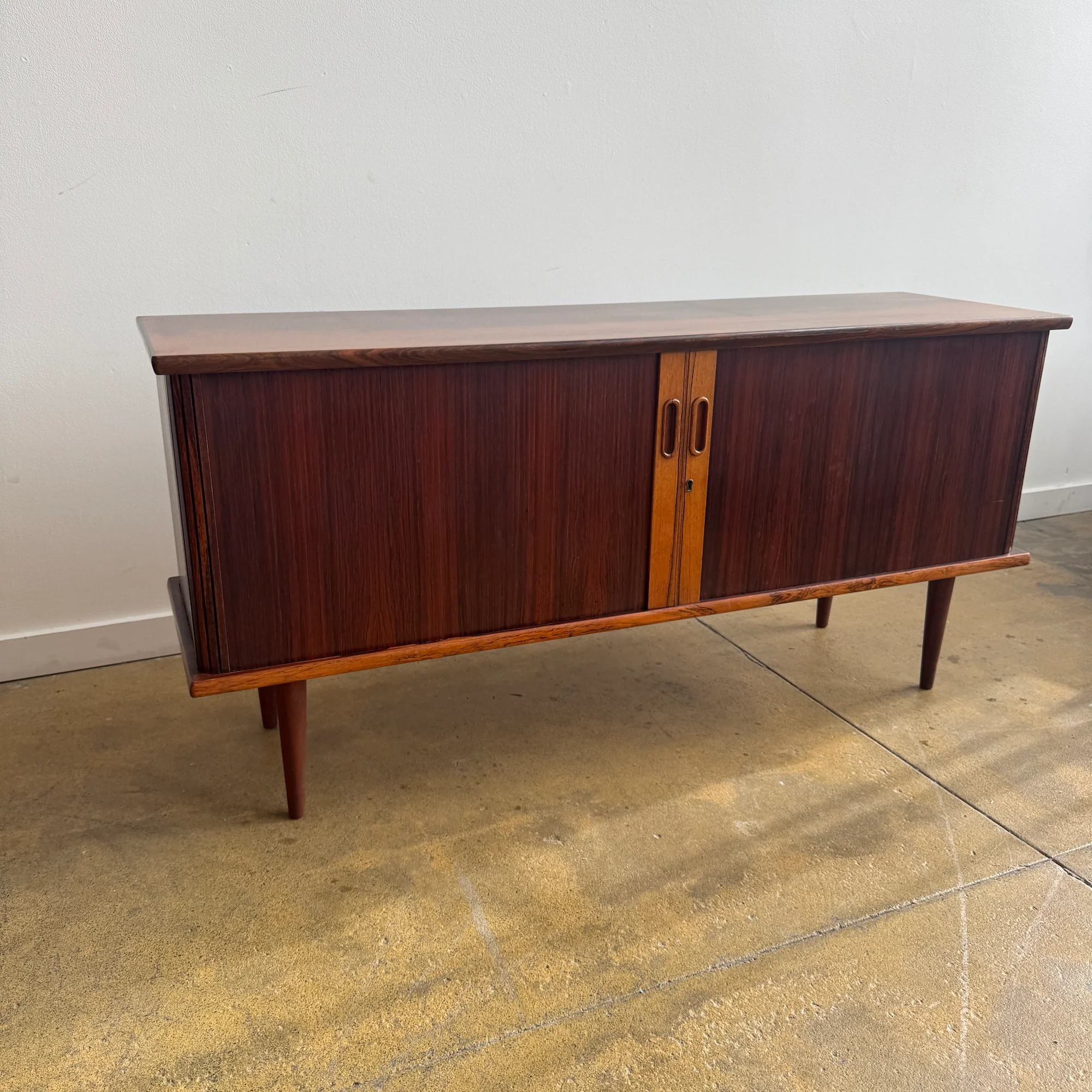 Danish Modern Rosewood Tambour Door Low Sideboard - Image 7