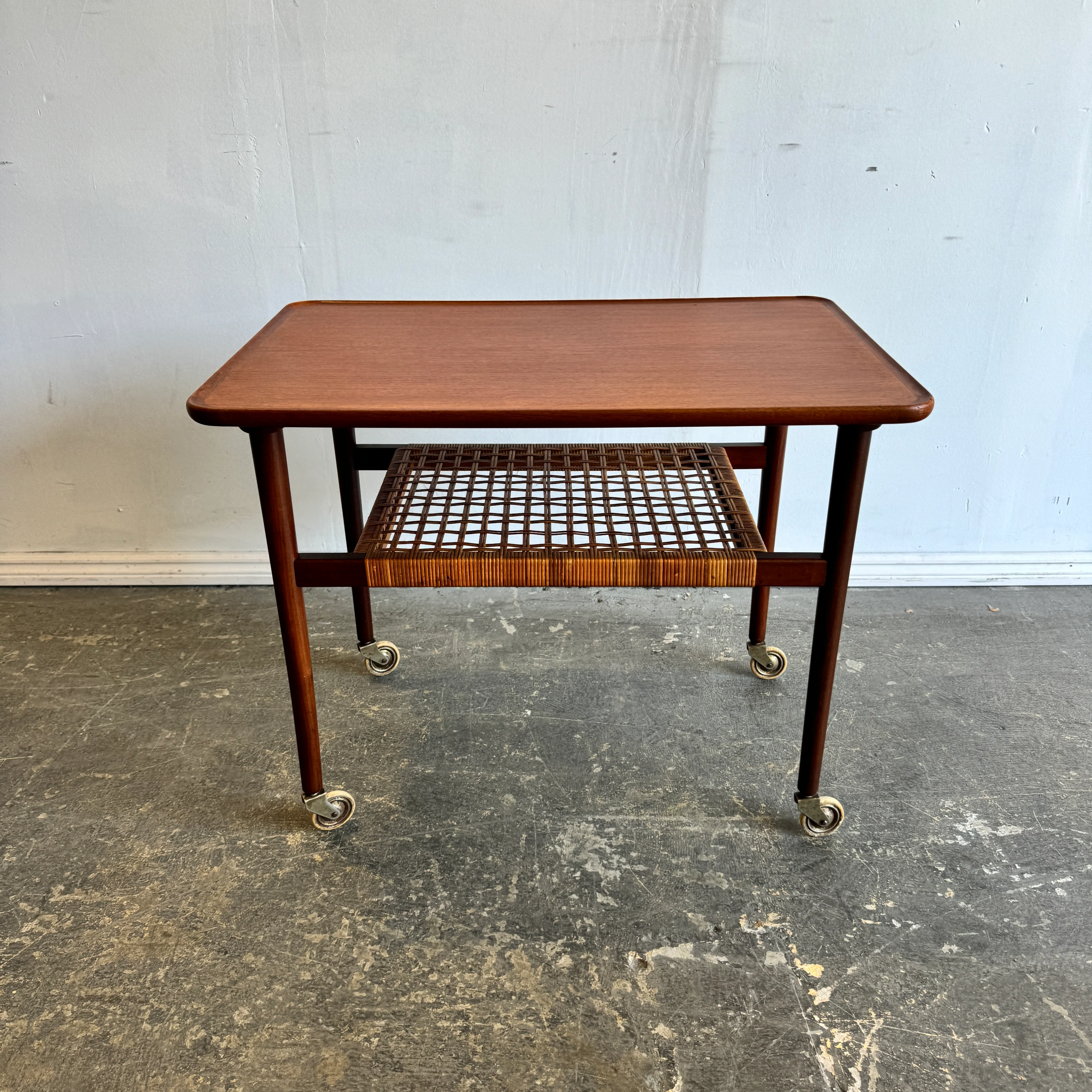 Danish Modern serving trolley/ Bar cart in teak with canning