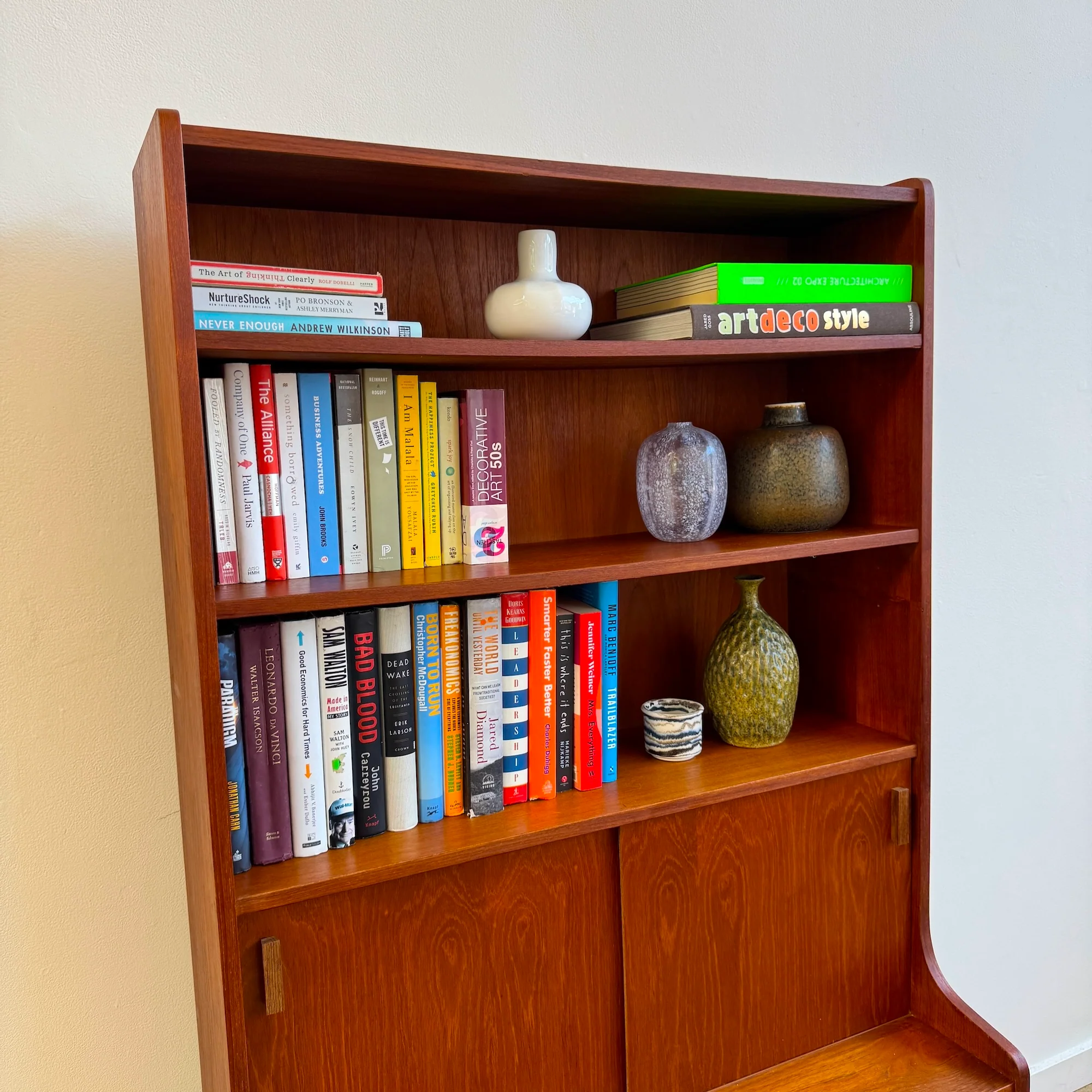 Danish Modern Tall Teak Bookcase with Credenza Base - Image 8