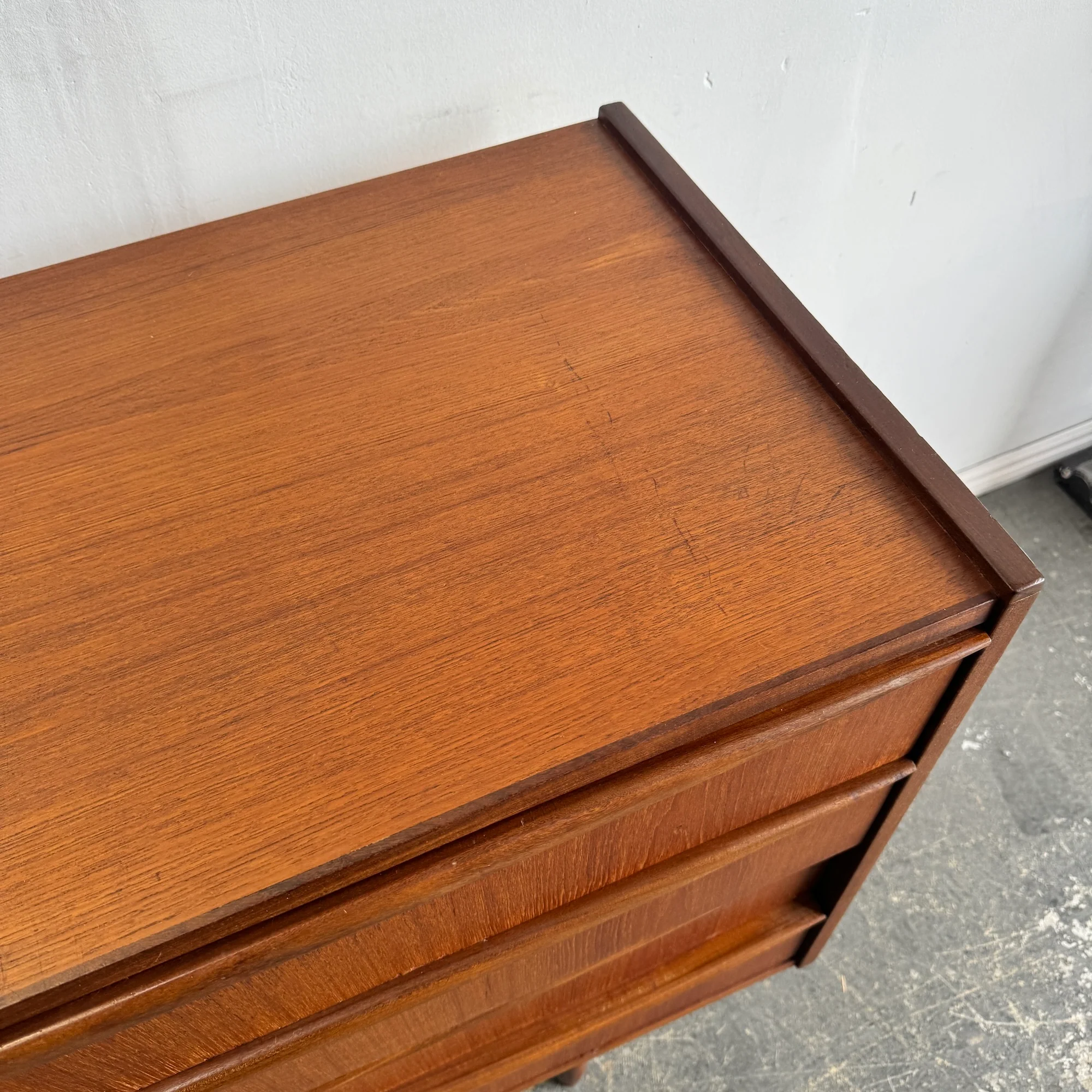 Danish Modern Teak Dresser with two matching Nightstands - Image 5