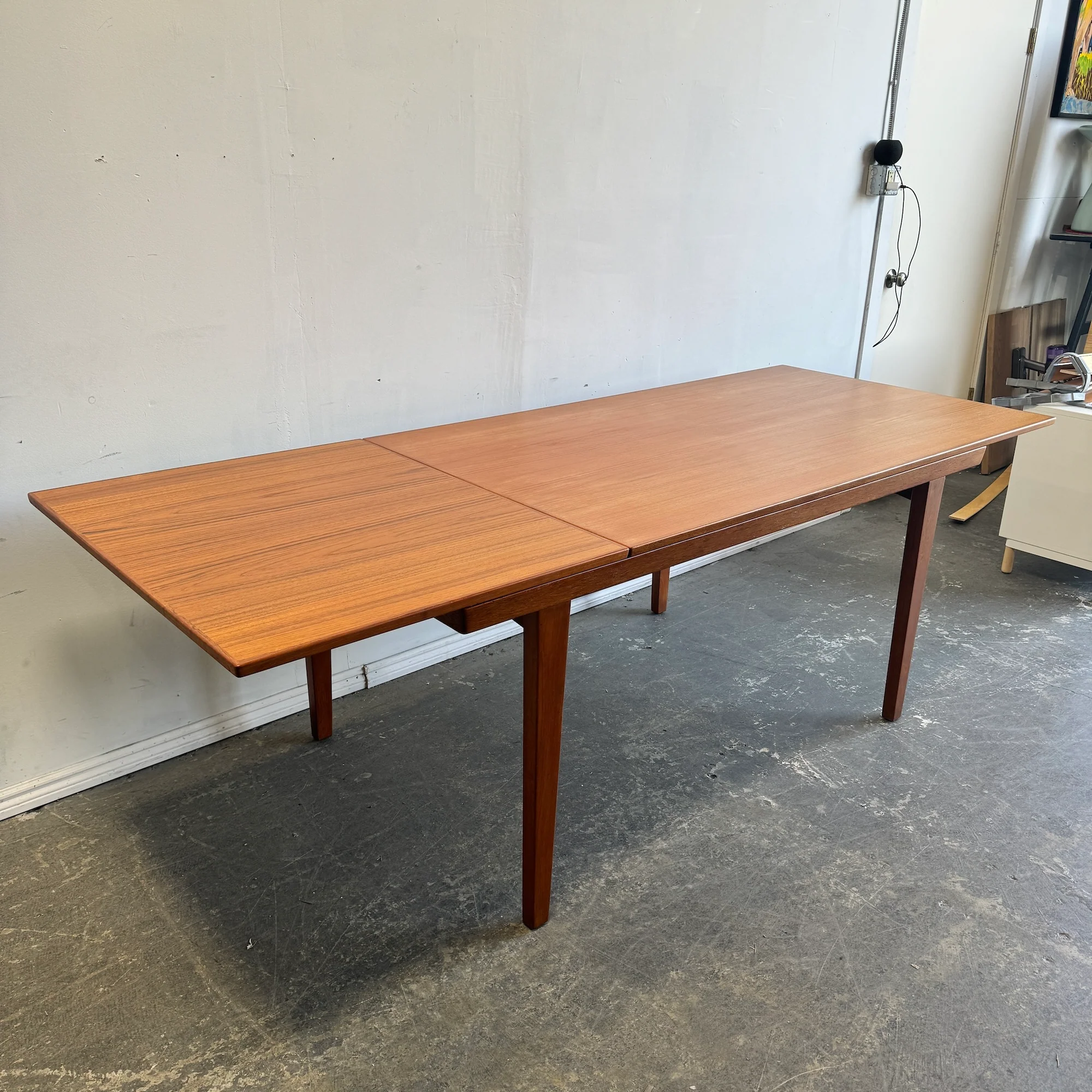 Danish Modern Teak Single extension dining table - Image 2