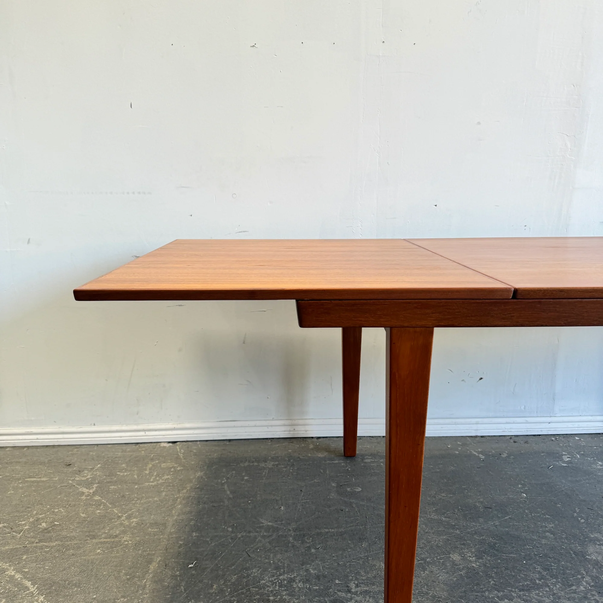 Danish Modern Teak Single extension dining table - Image 4