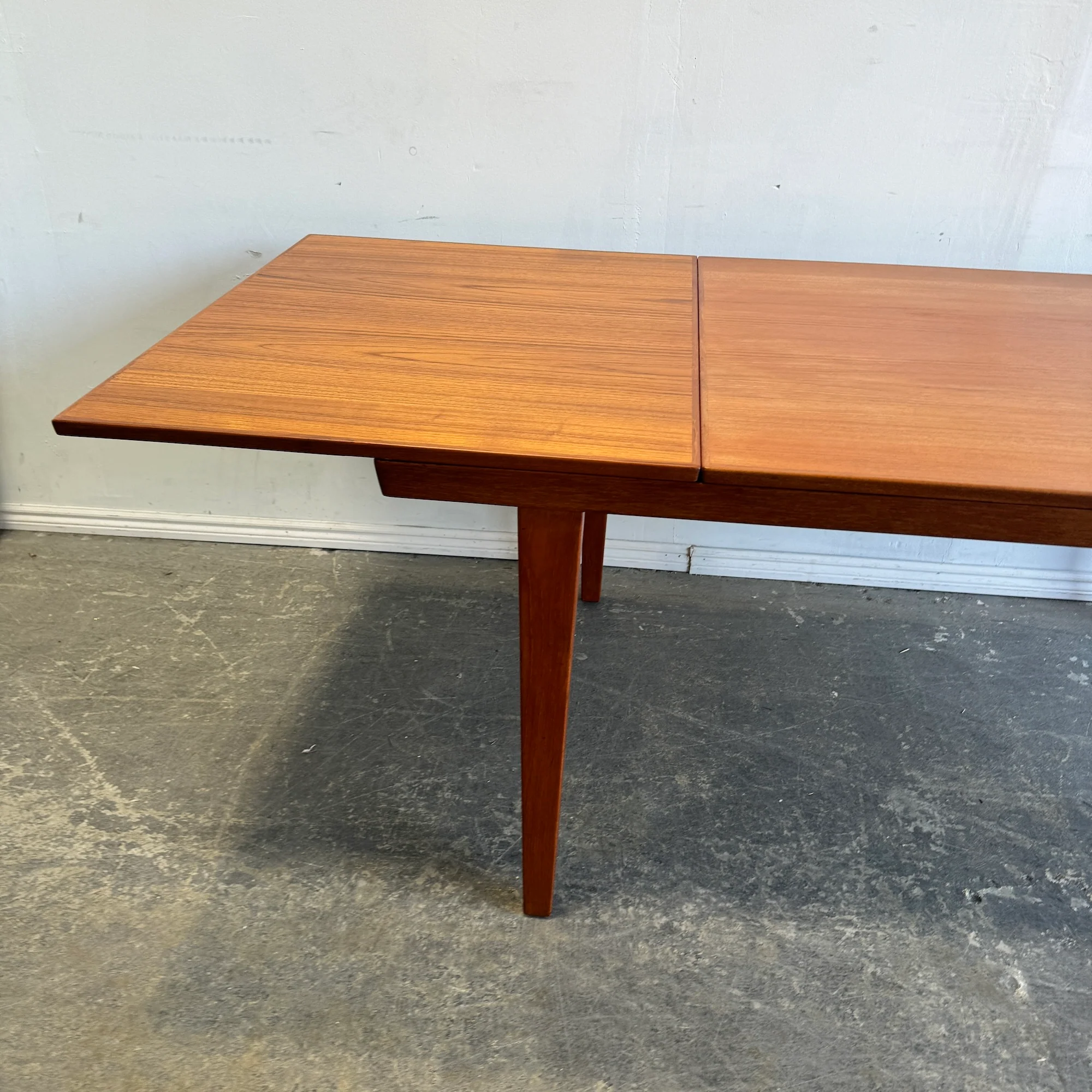 Danish Modern Teak Single extension dining table - Image 5