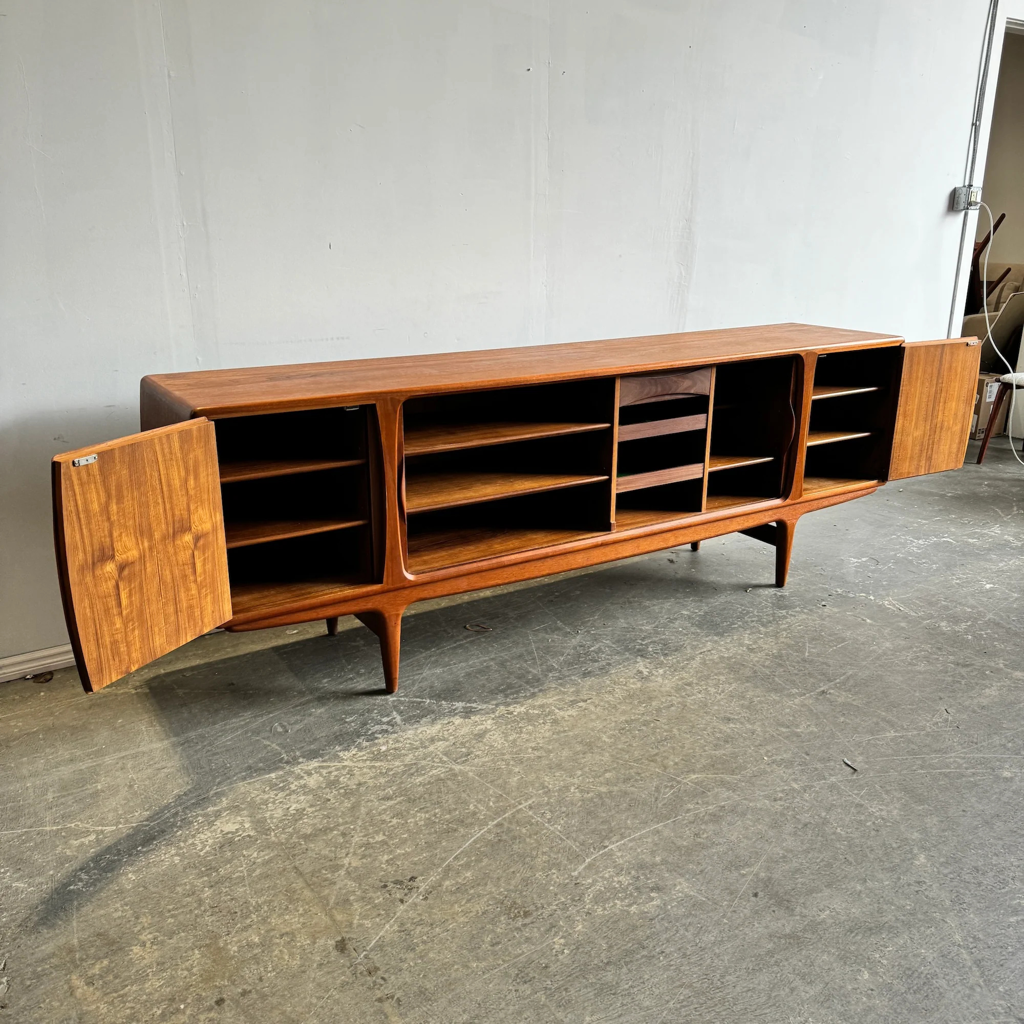 Danish Modern U16 Sideboard in Teak by Johannes Andersen for Uldum Mobelfabrik - Image 3