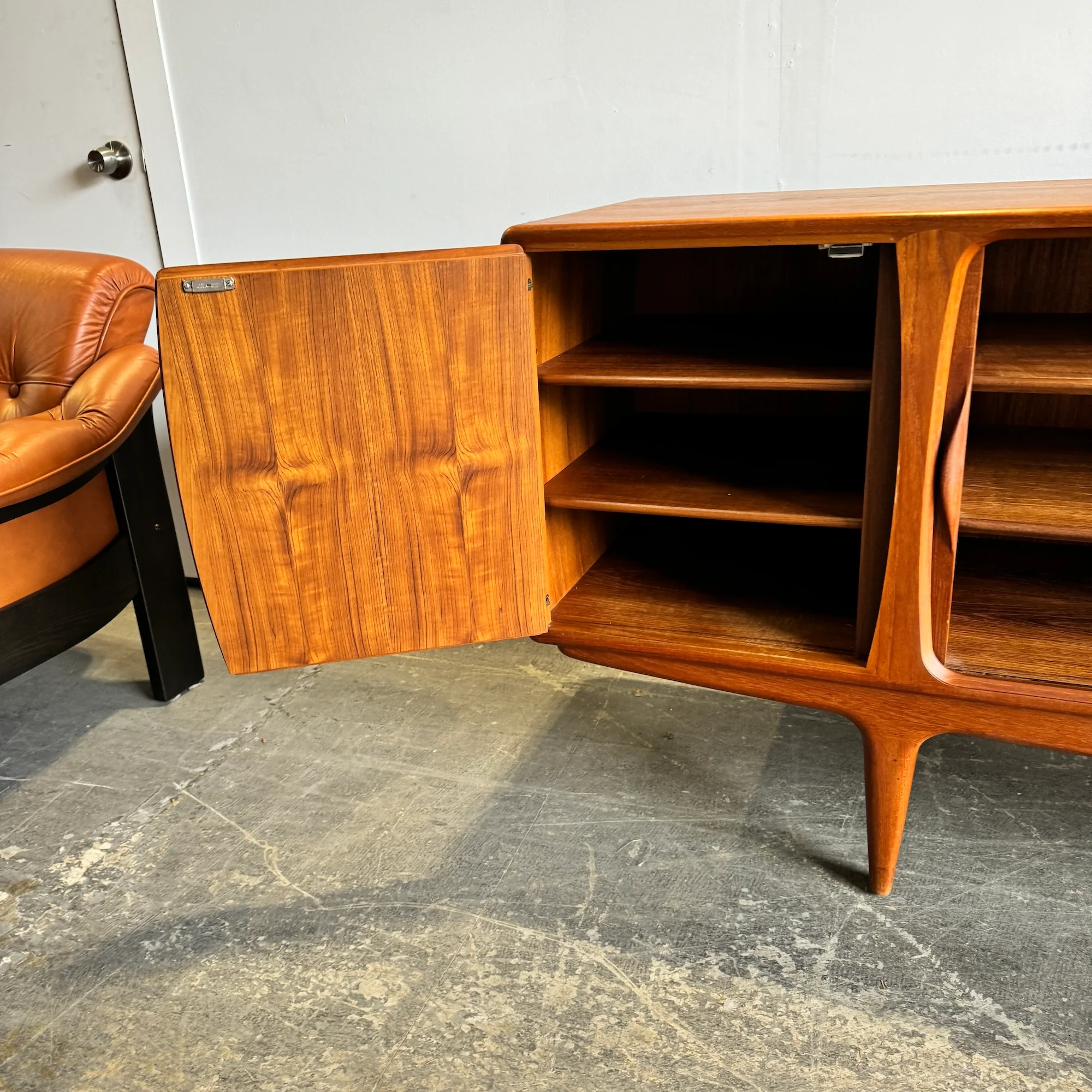 Danish Modern U16 Sideboard in Teak by Johannes Andersen for Uldum Mobelfabrik - Image 7