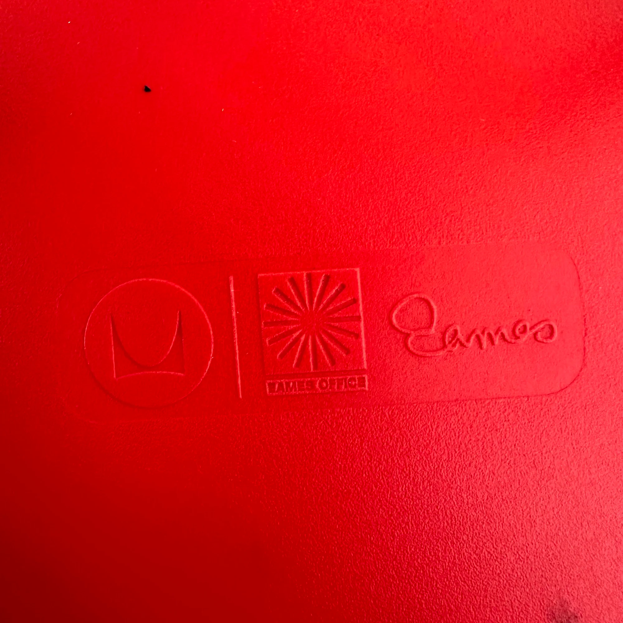 Herman Miller Eames Molded Plastic set of 6 Chairs - Image 8