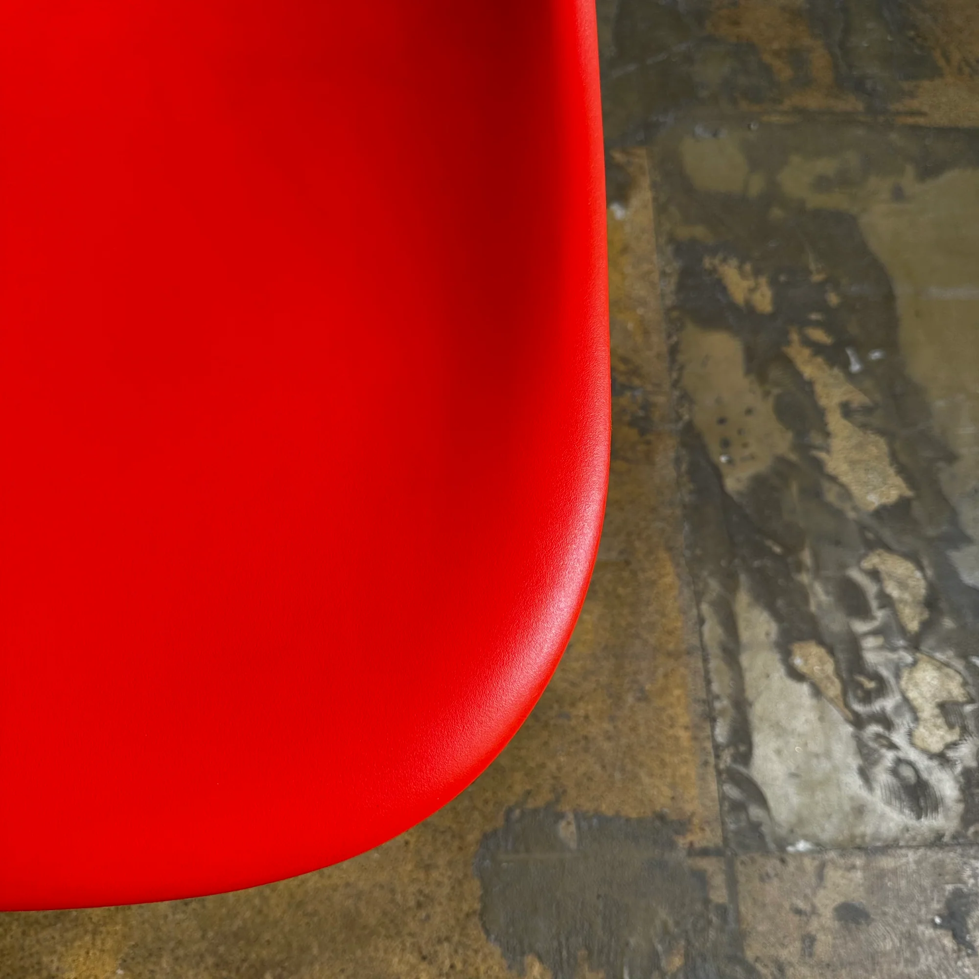 Herman Miller Eames Molded Plastic set of 6 Chairs - Image 6
