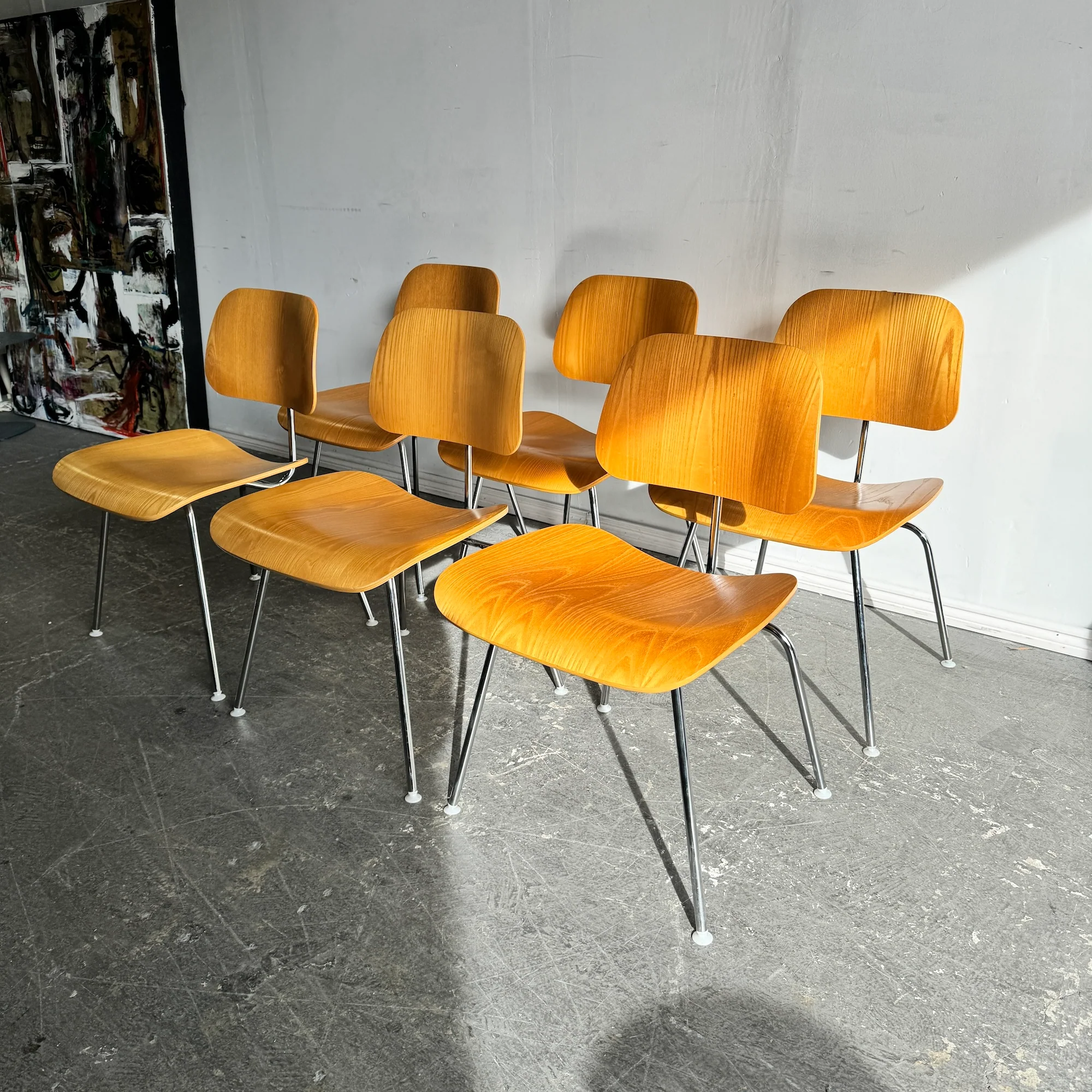 Herman Miller Eames Molded Plywood Set of 6 Dining chairs - Image 2