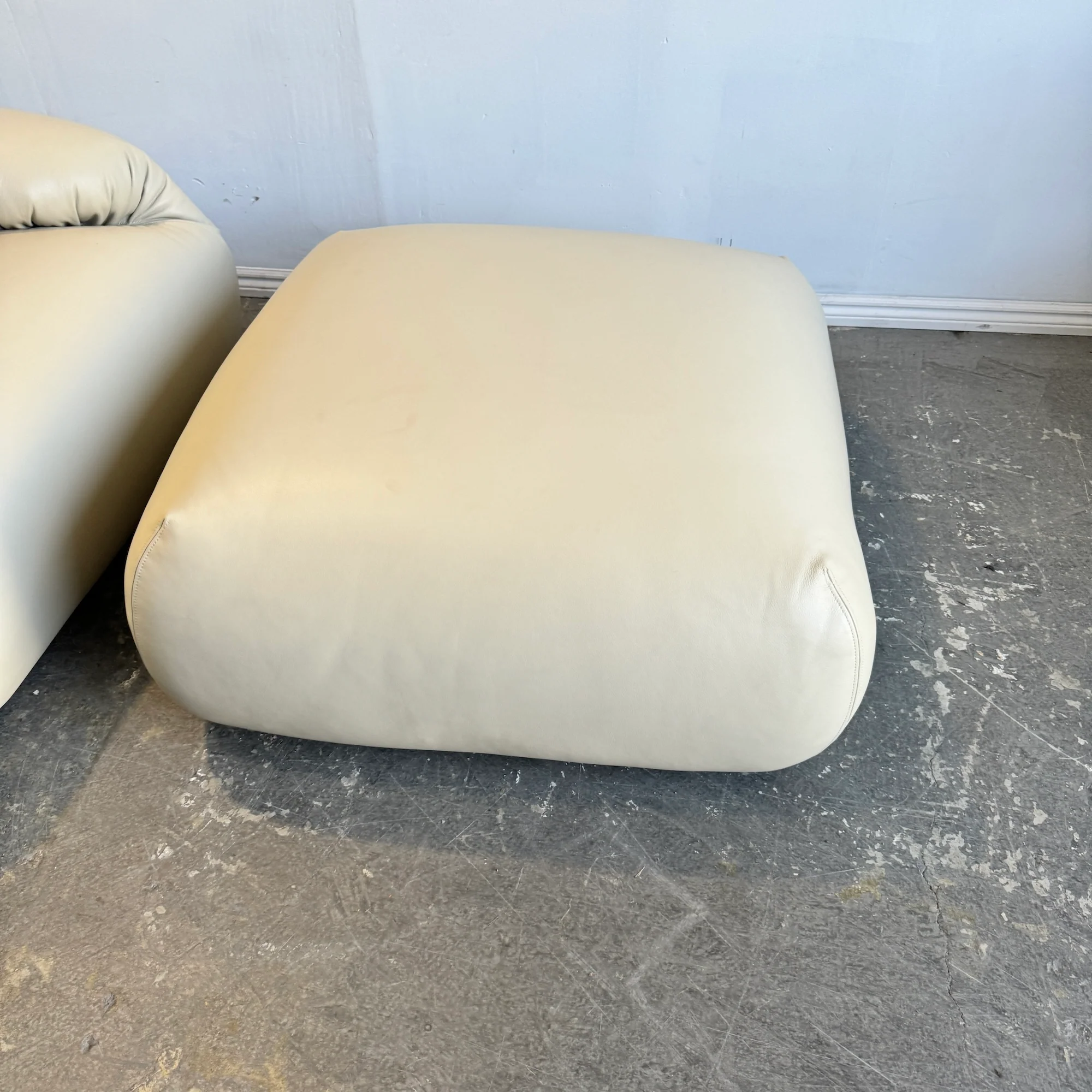 Herman Miller Luva Modular Armchair with Ottoman - Image 6