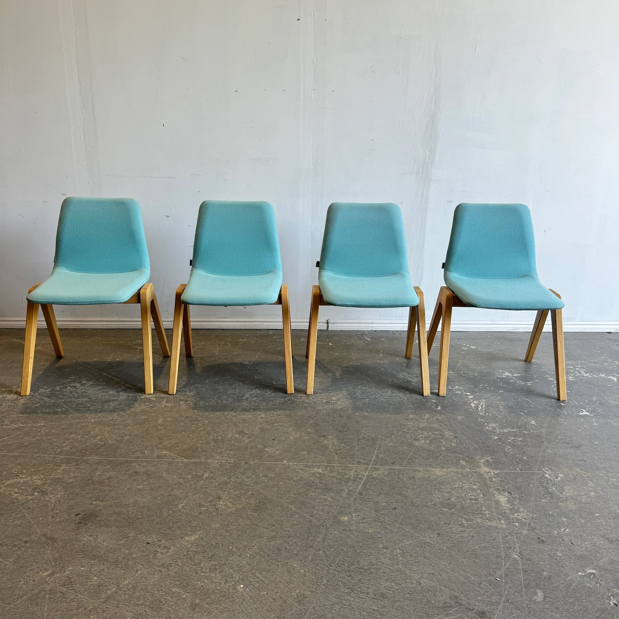 Herman Miller Naughtone Set of 4 Viv Wood dining chairs - Image 3