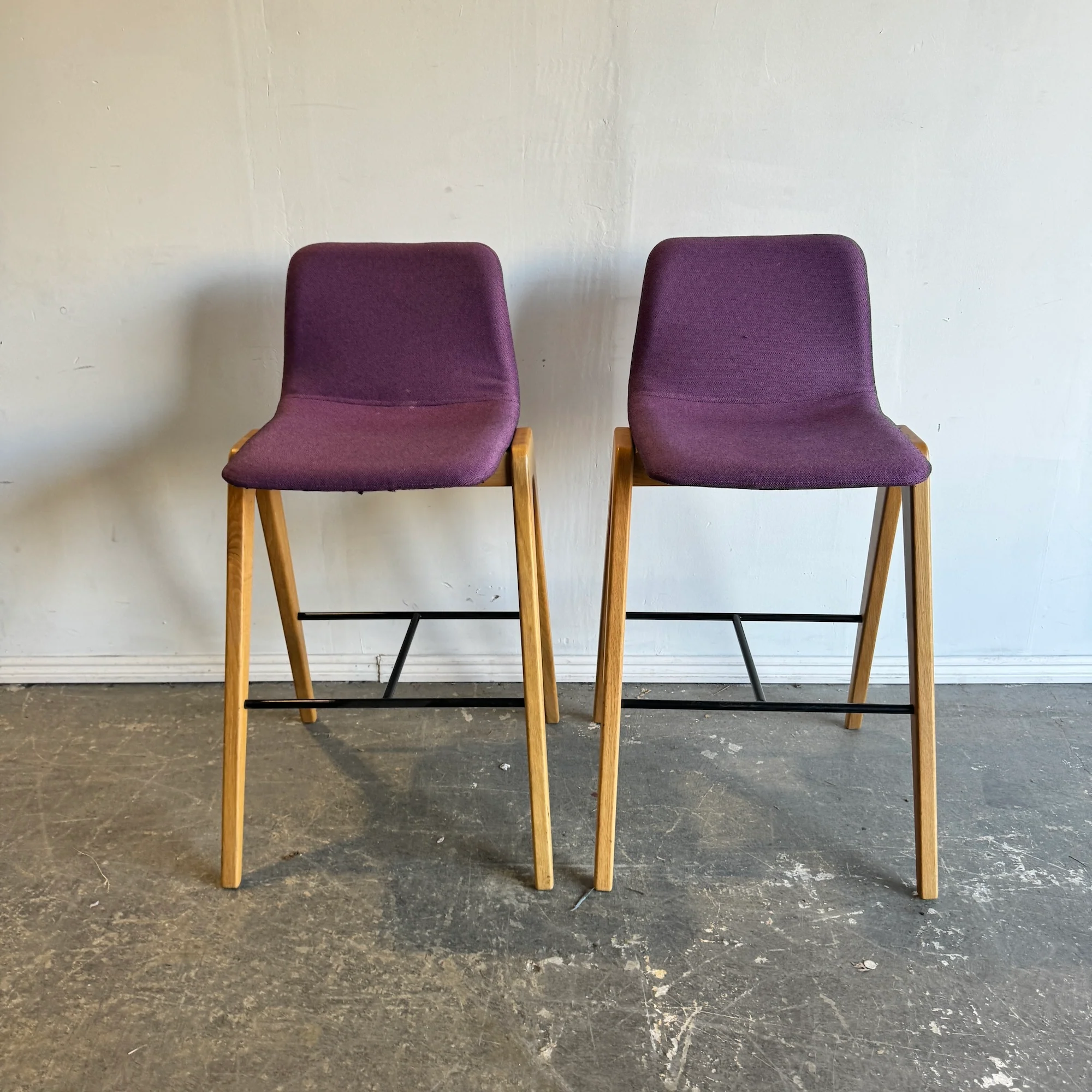 Herman Miller Naughtone Viv set of 2 Barstools - Image 2