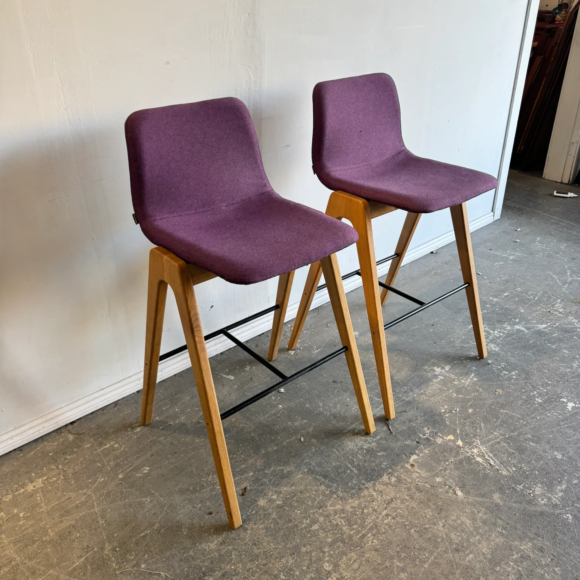 Herman Miller Naughtone Viv set of 2 Barstools - Image 3