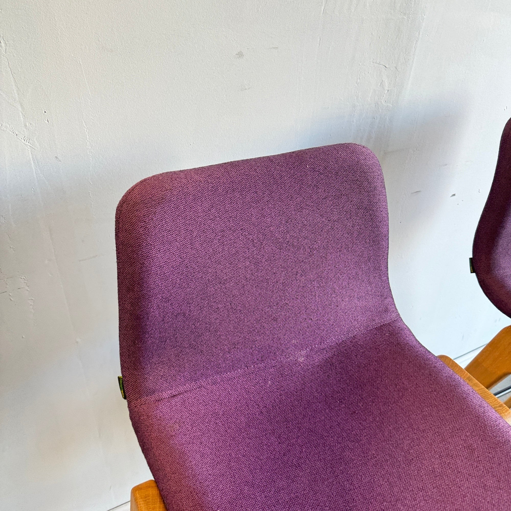 Herman Miller Naughtone Viv set of 2 Barstools - Image 5