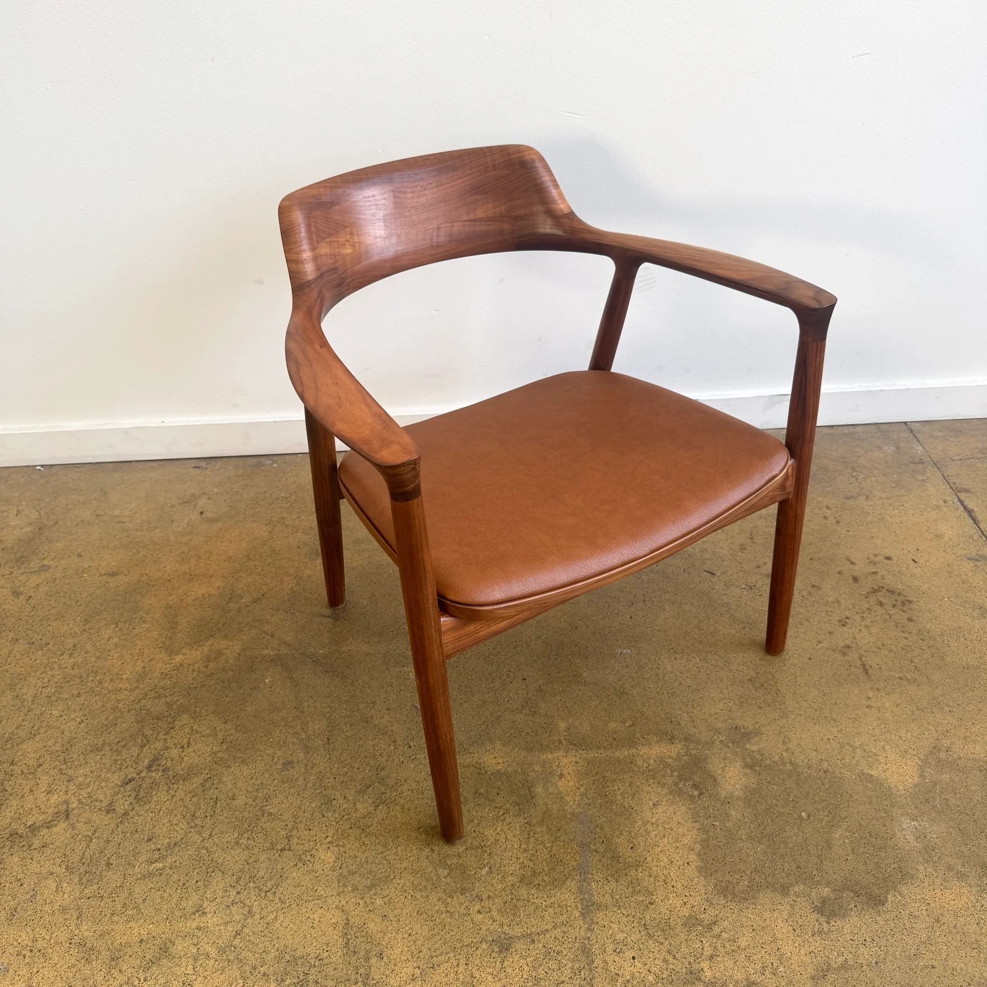 Maruni Hiroshima Walnut Leather Lounge Chair by Naoto Fukasawa - Image 4