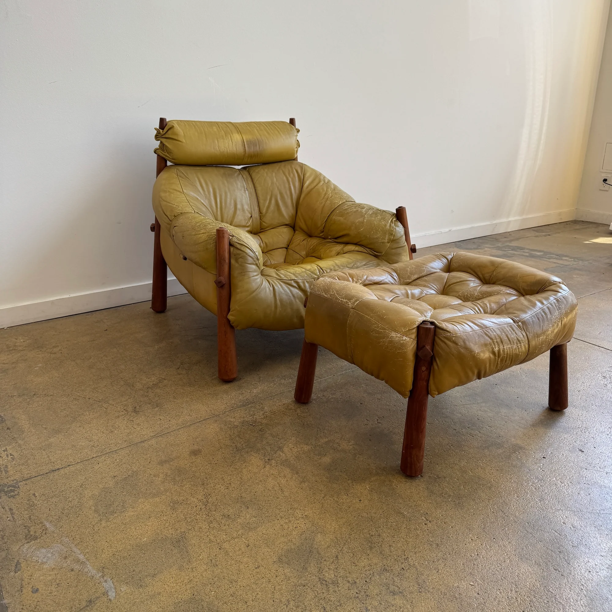 Rare! Percival Lafer MP-81 Lounge Chair and Ottoman 1970s - Image 3