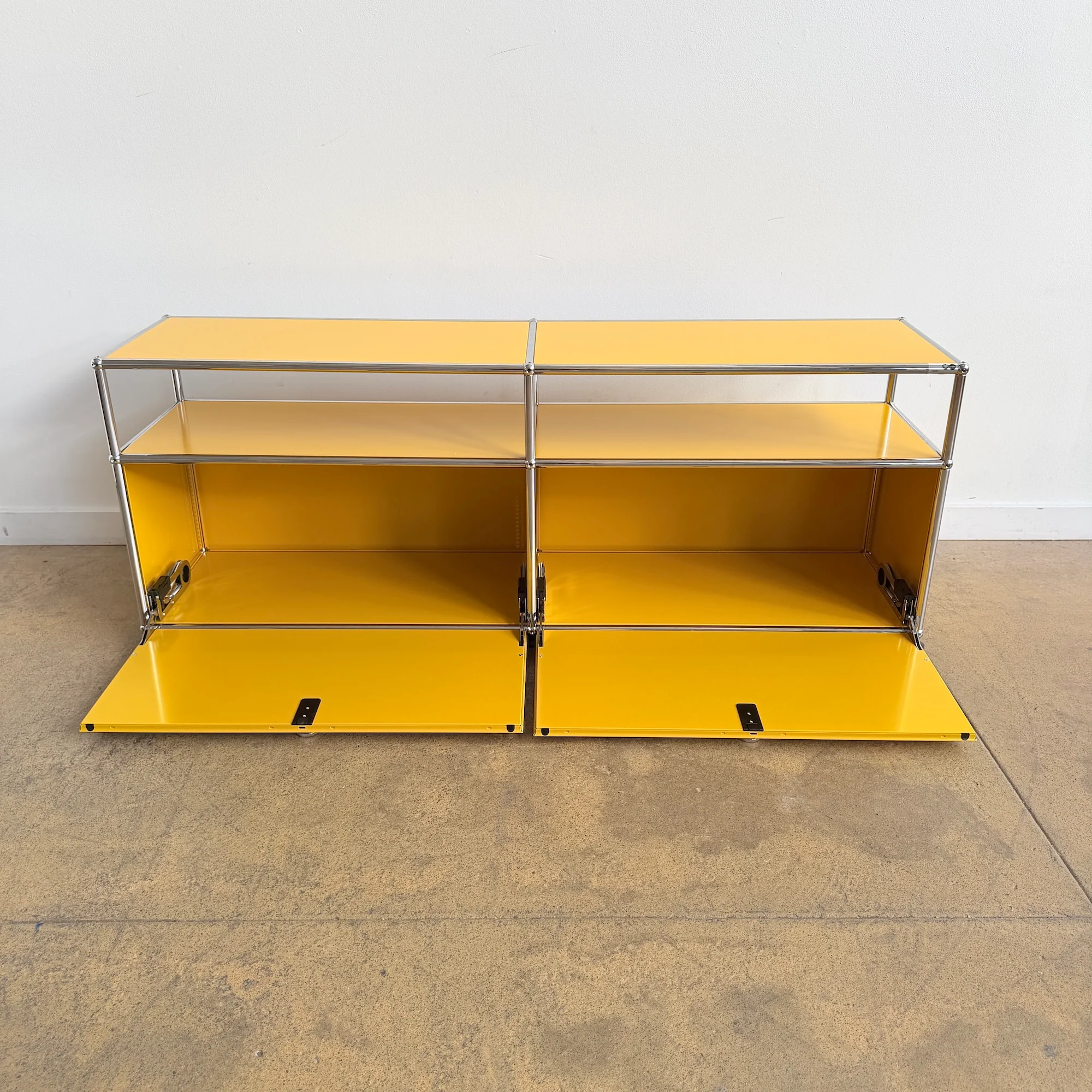 USM Haller 2X2 Media Console 22' - Golden Yellow - Image 5
