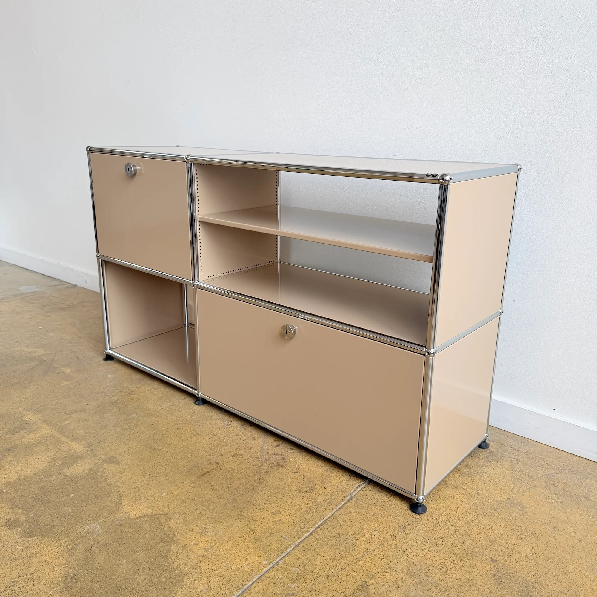 USM Haller 2X2 Storage 50' - Beige - Image 5